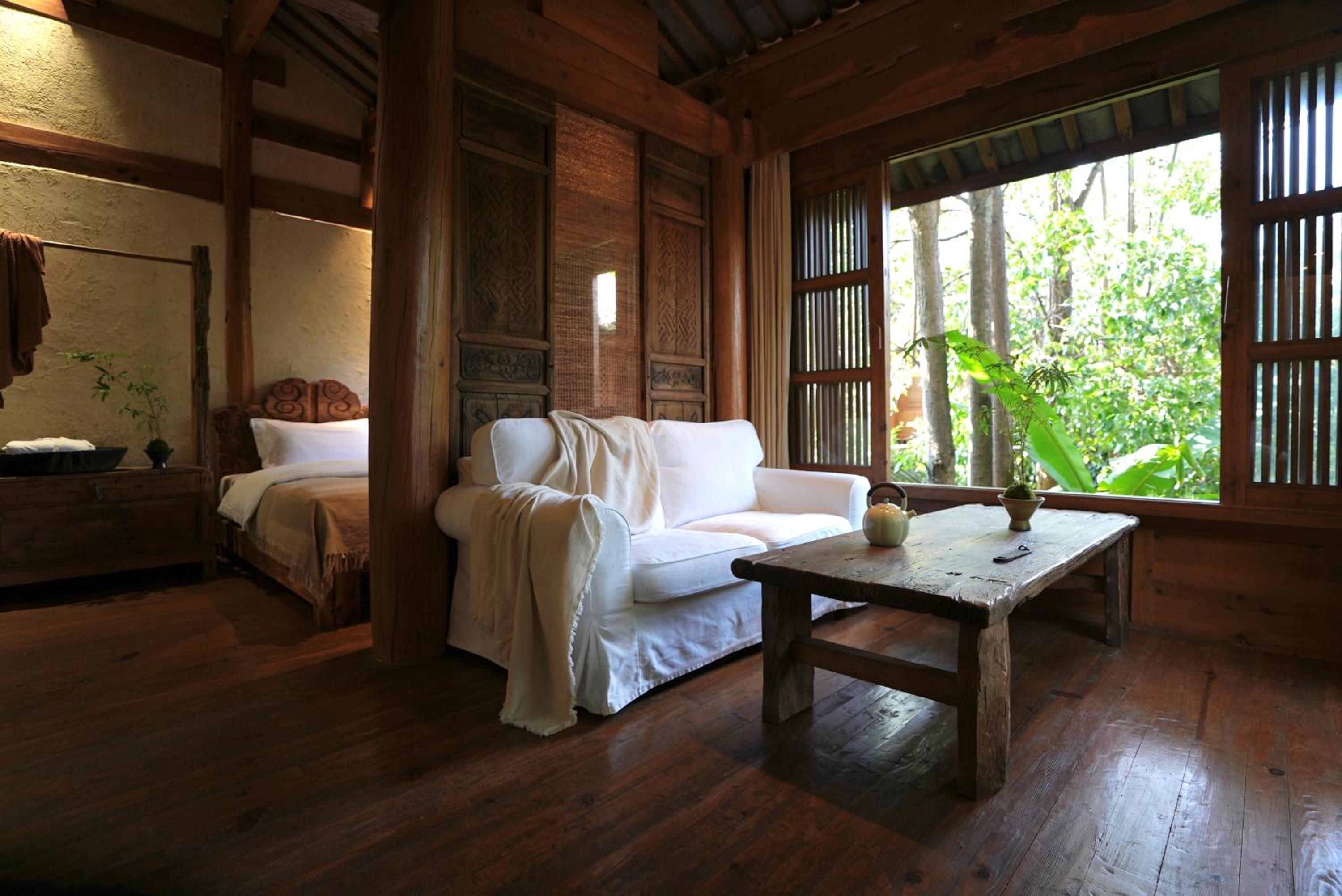 Family Room with Garden View photo 3