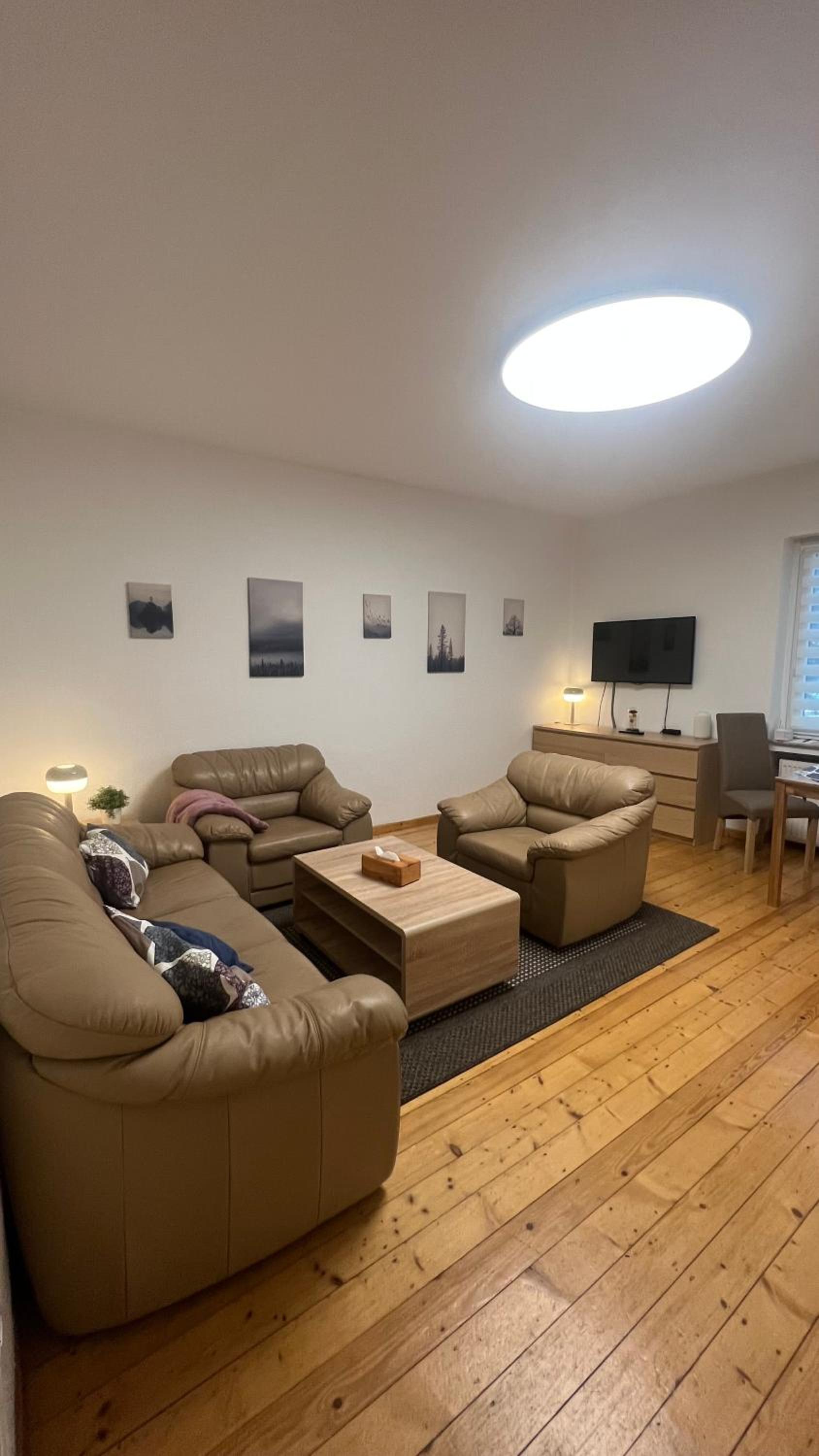 One-Bedroom Apartment photo 1