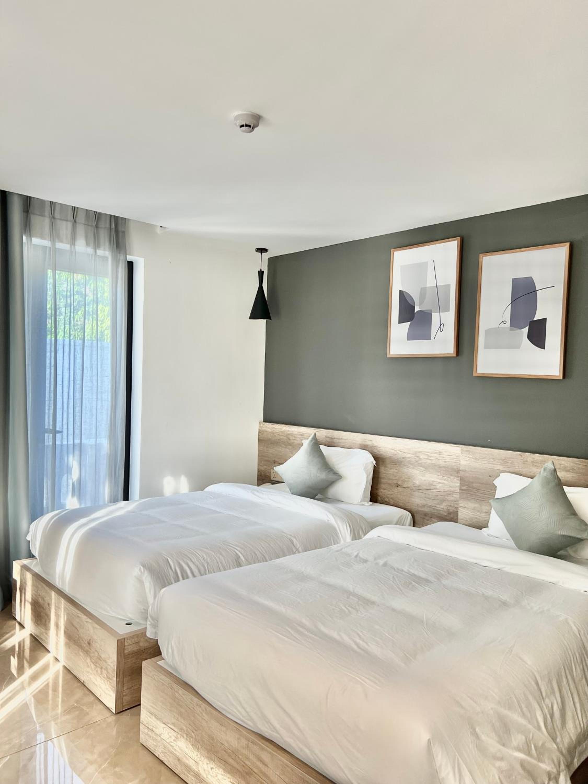 Twin Room with Balcony