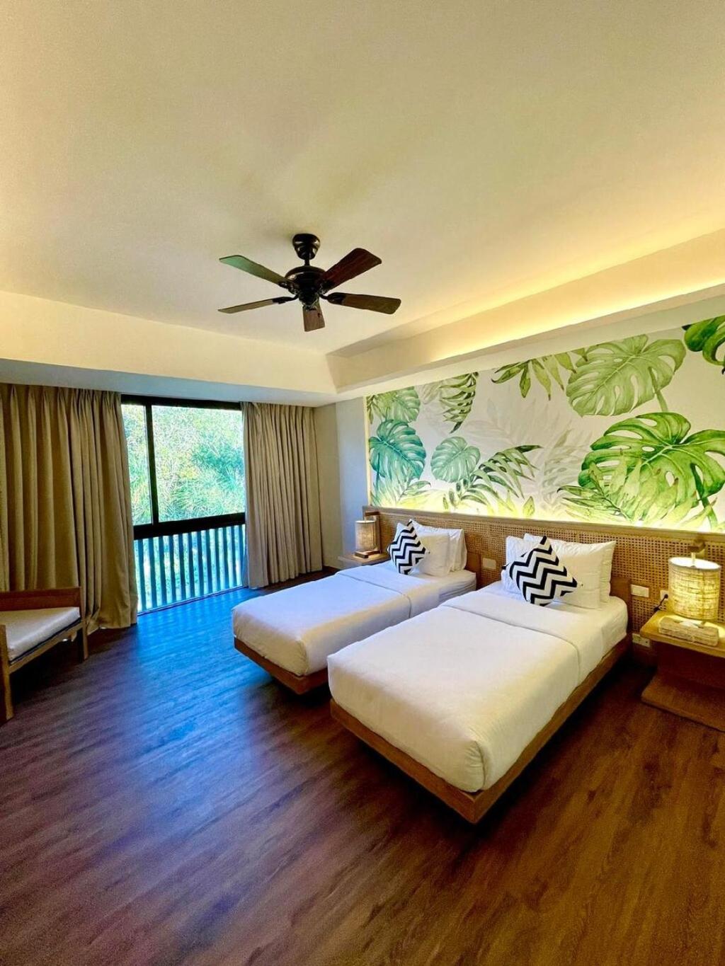 Deluxe Room - Photo 1