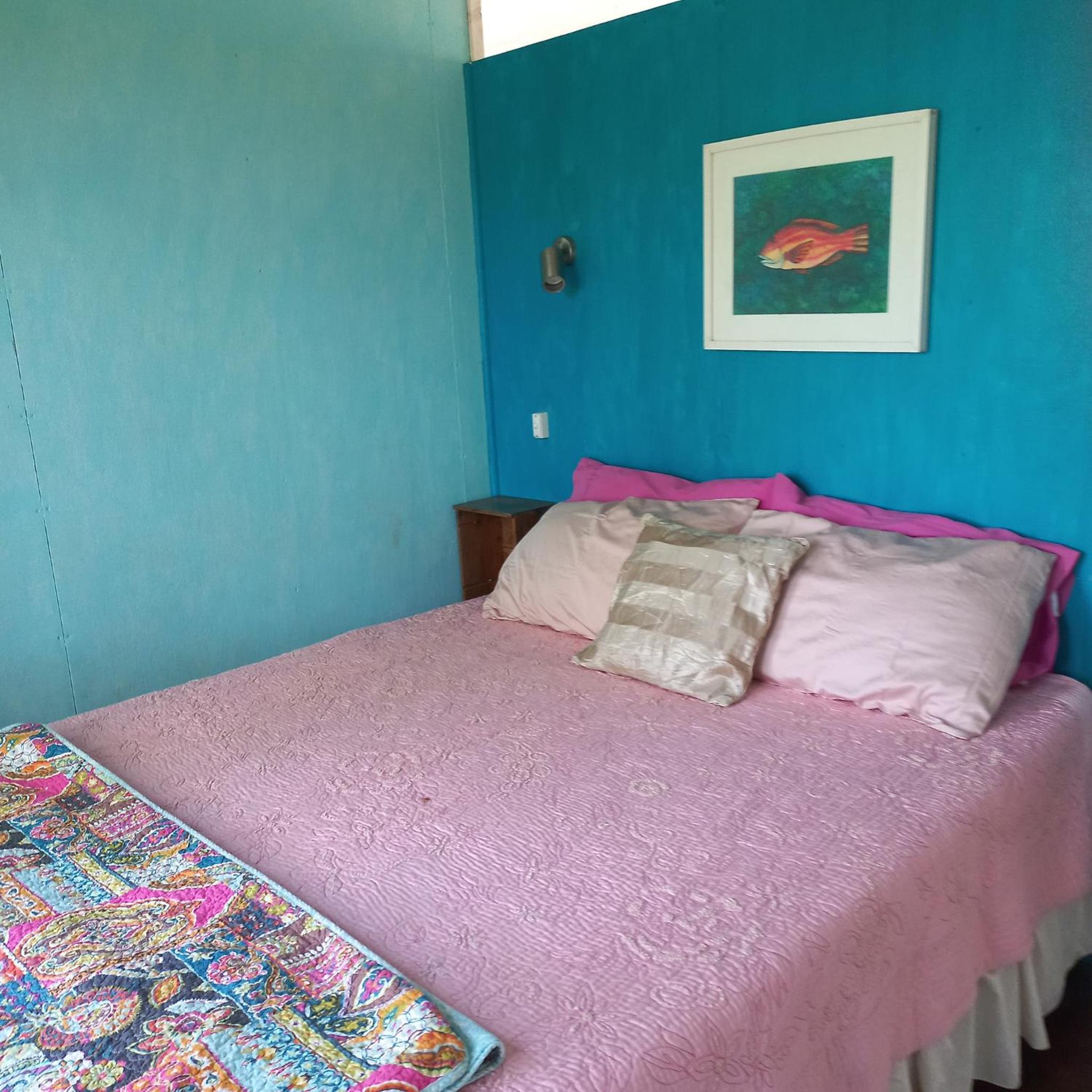 One-Bedroom House photo 1
