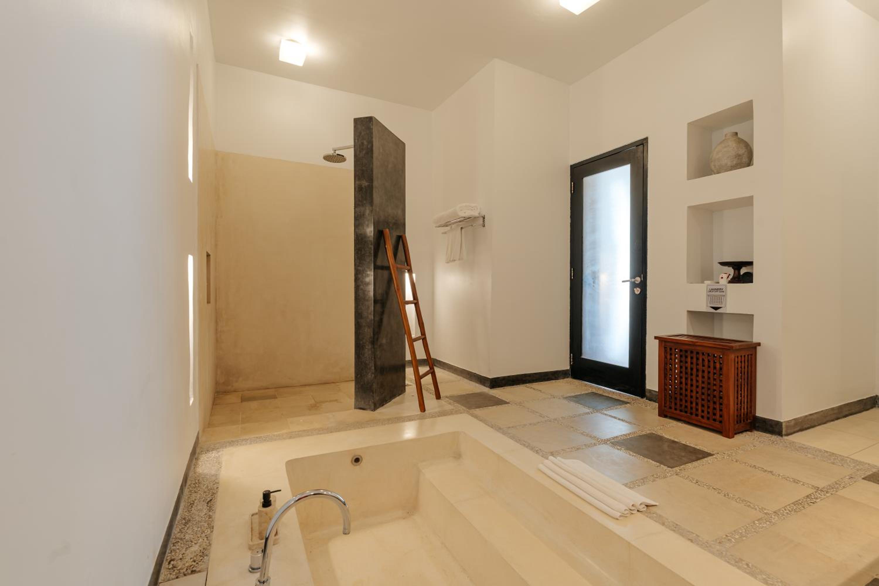Deluxe One-Bedroom Pool Villa