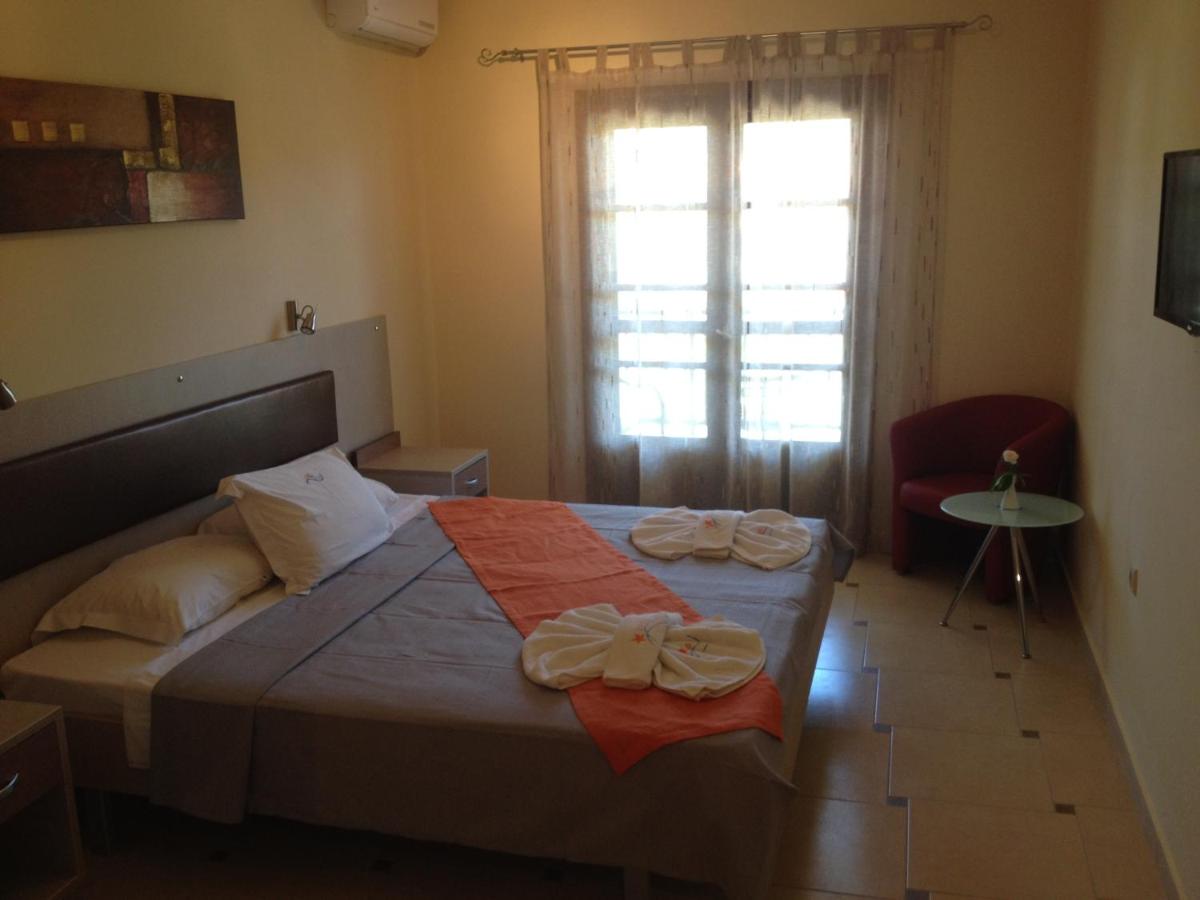 Twin Room with Sea View photo 1