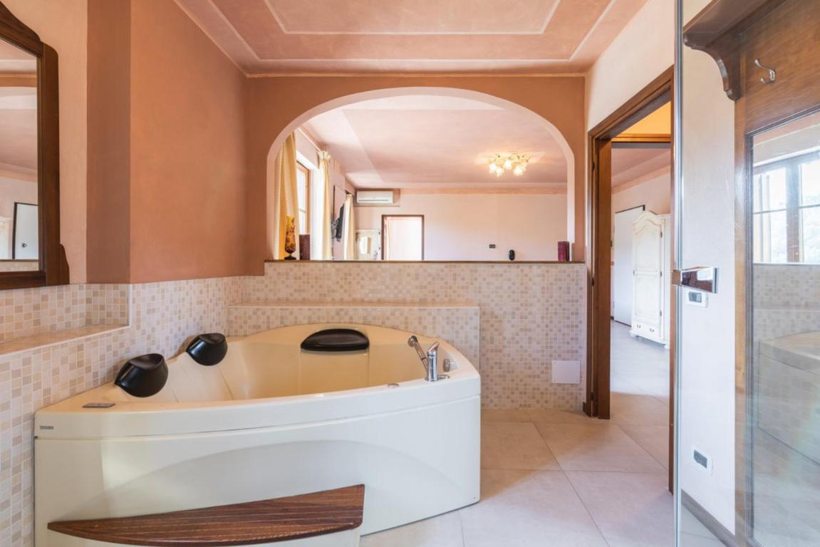 Suite with Sauna - Photo 11