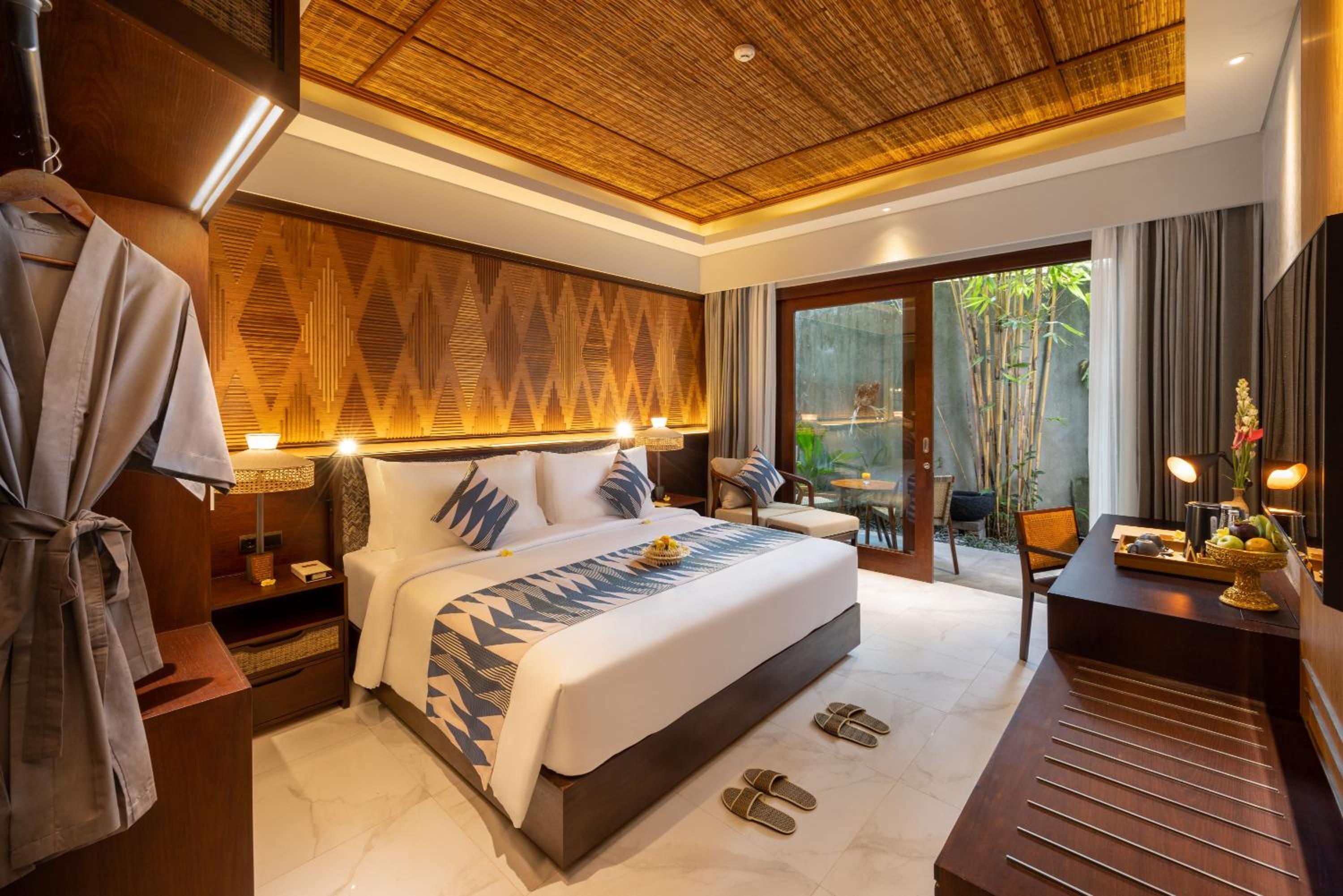 Deluxe Double Room with Garden View and Daily Afternoon Tea  - Photo 3