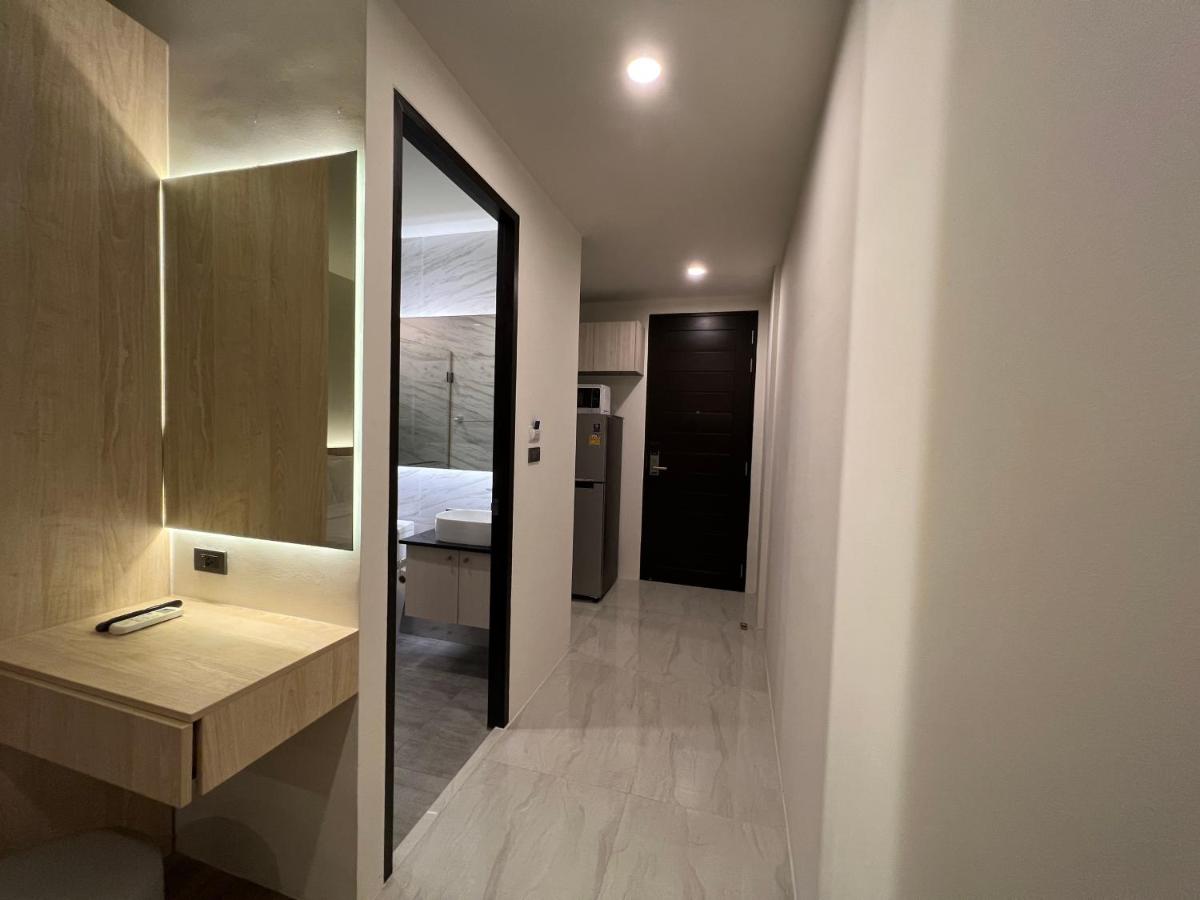 Apartment with Sea View - Photo 12