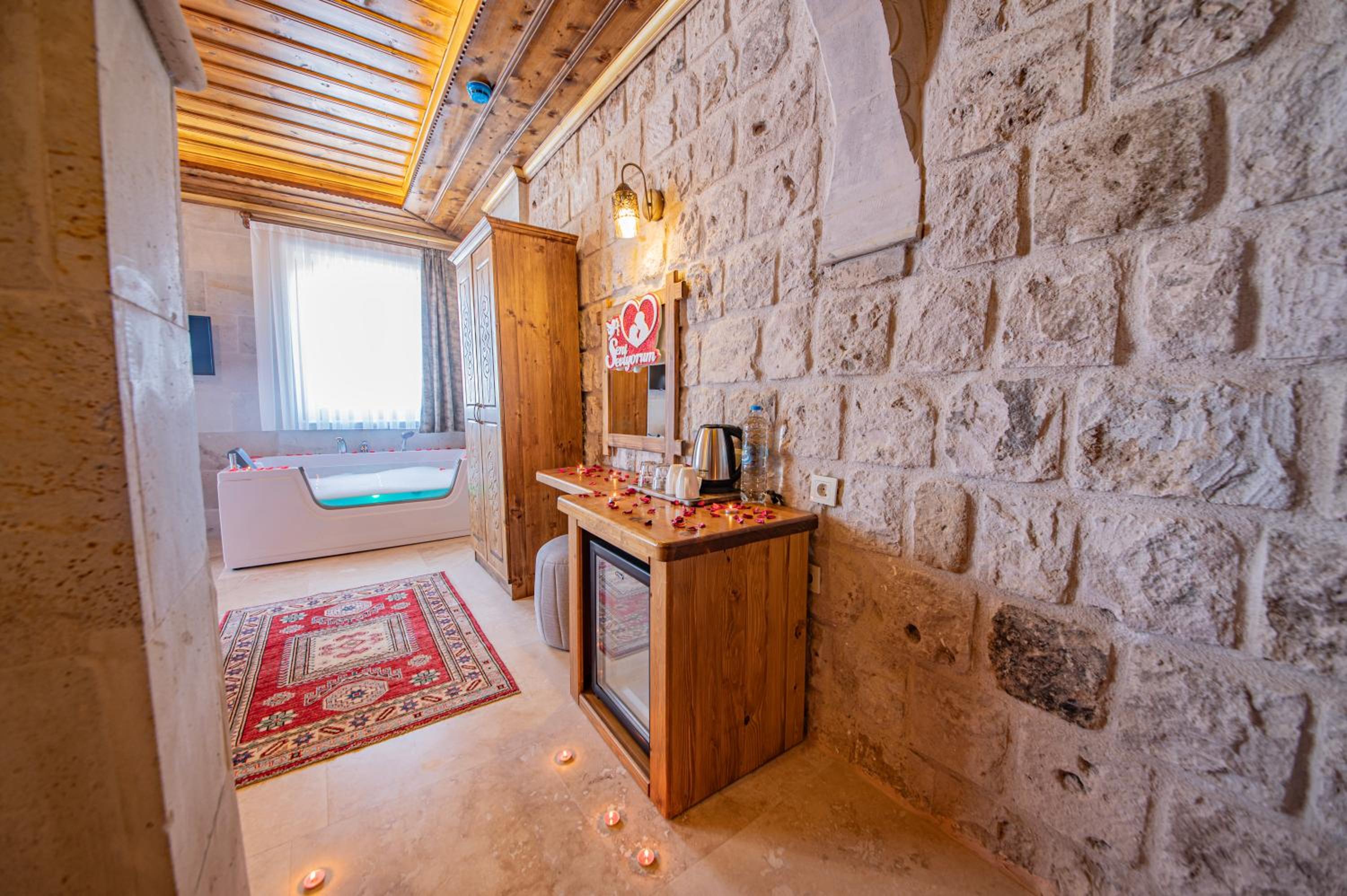 Large Double Room photo 3