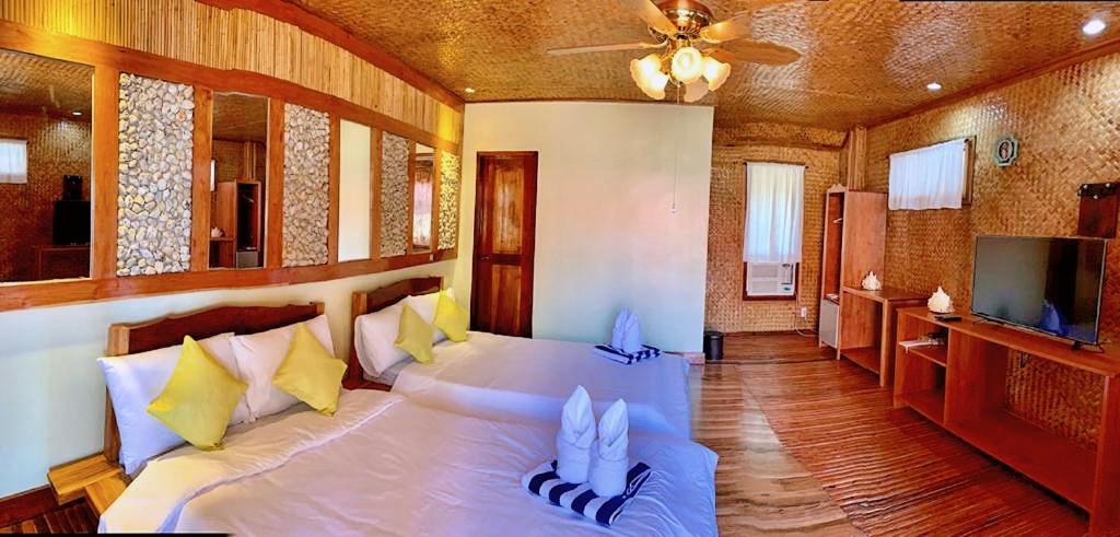 Deluxe Quadruple Room photo 2