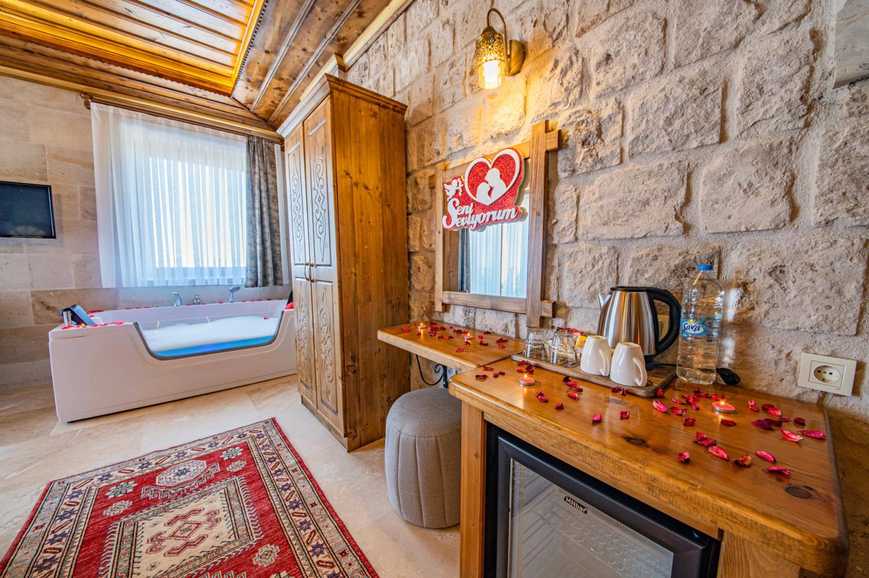 Large Double Room photo 2