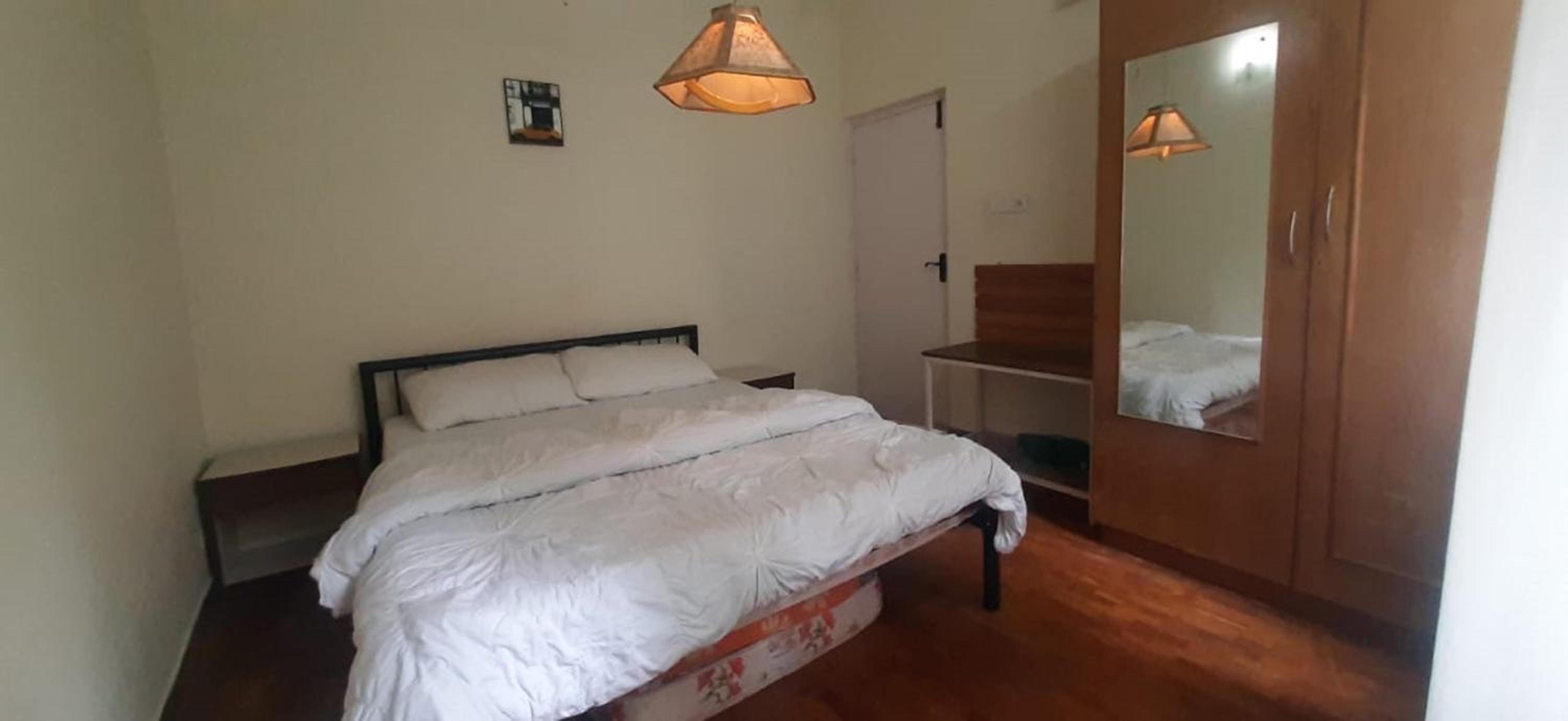 Compact Room - Photo 3