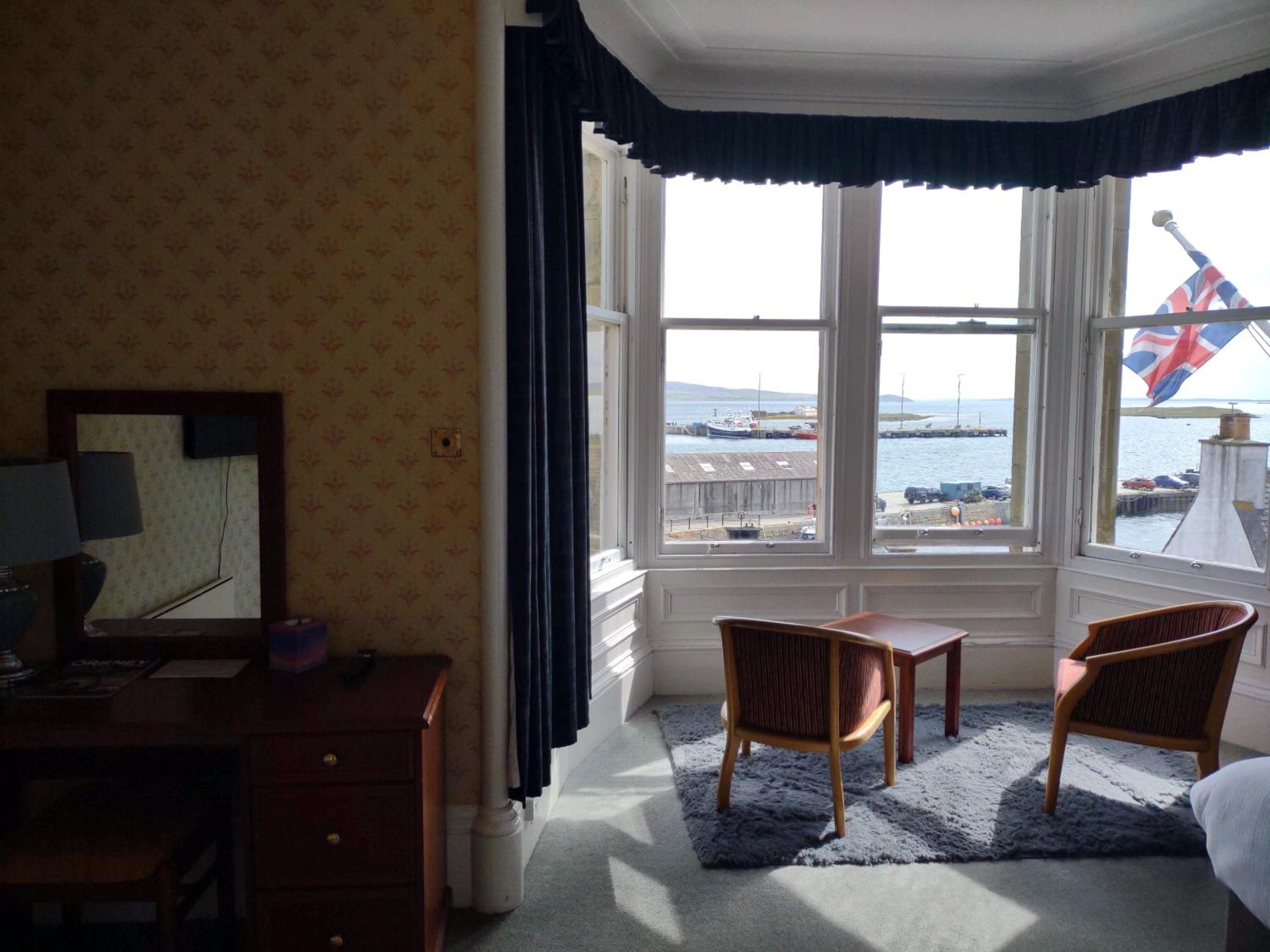 Double Room with Private Bathroom - Photo 37