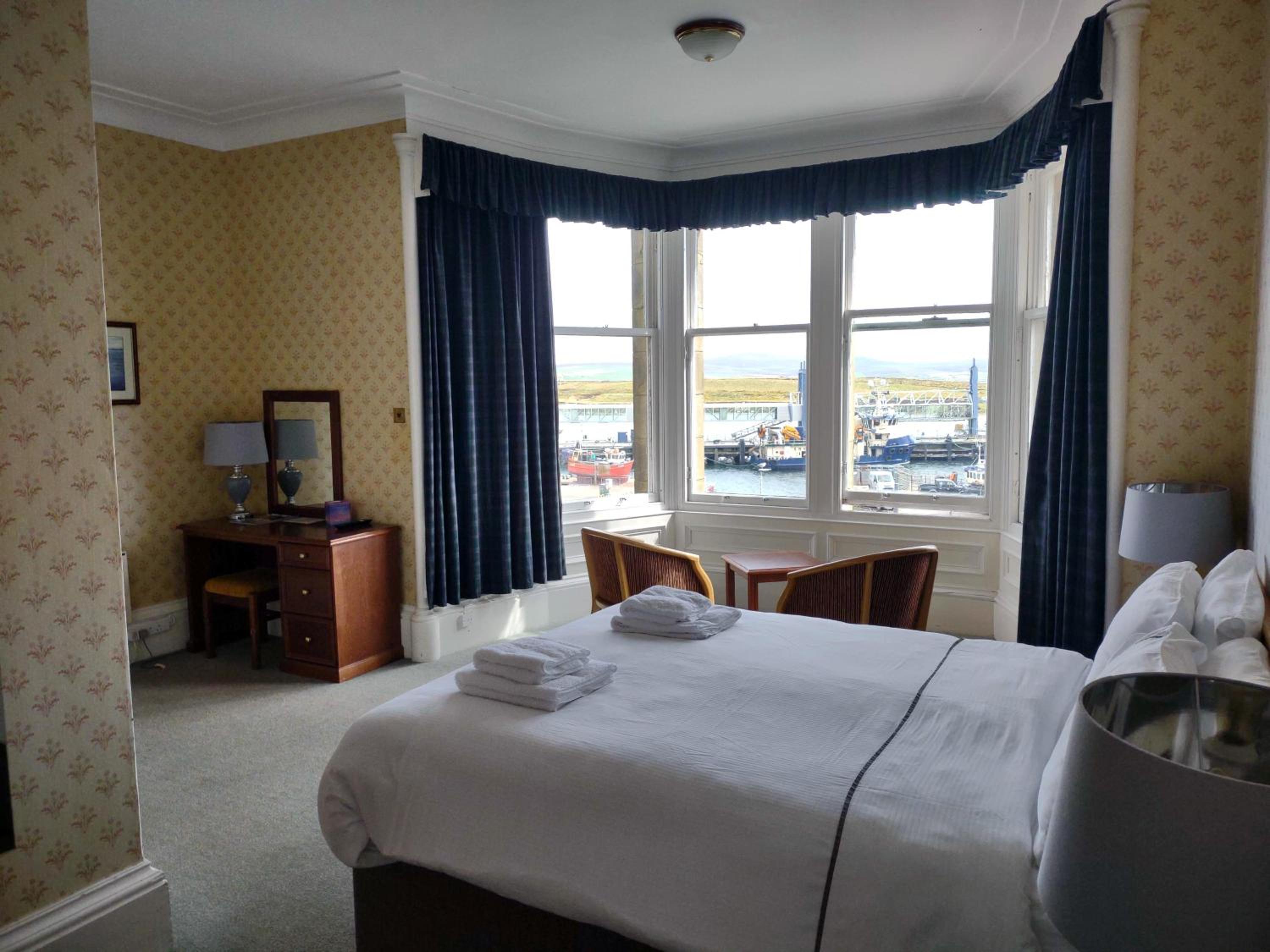 Double Room with Private Bathroom - Photo 36