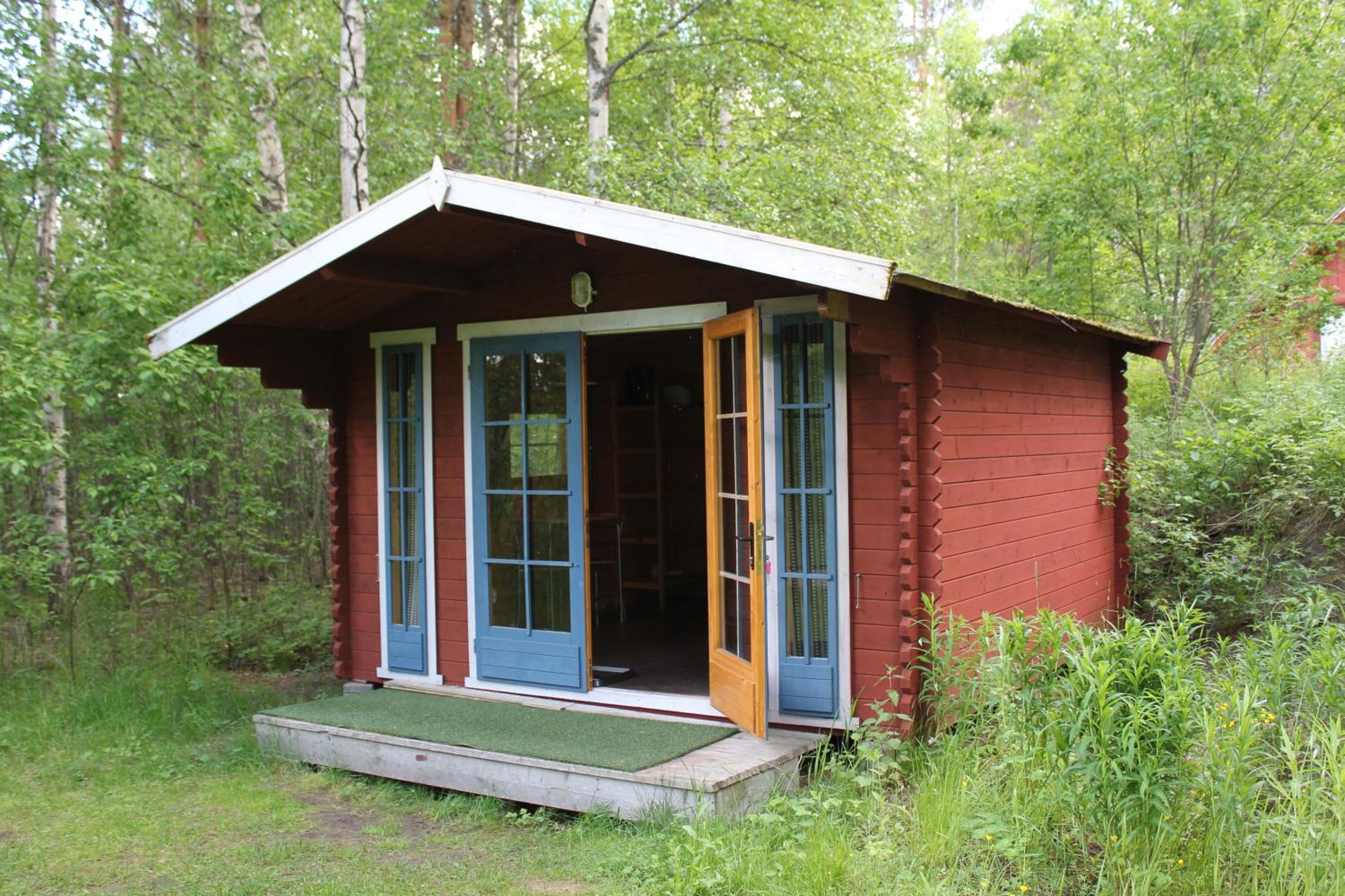 Economy Cottage with Kitchenette - Photo 17