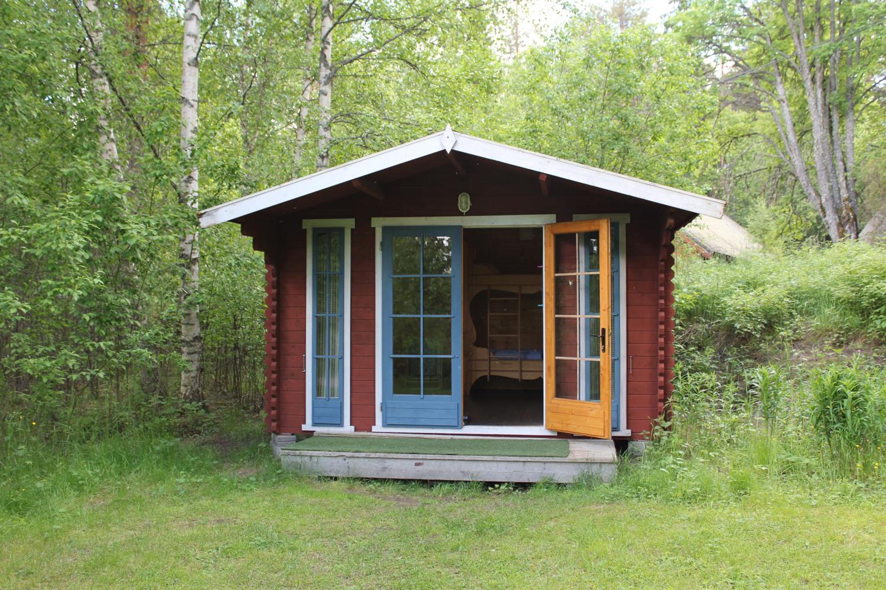 Economy Cottage with Kitchenette - Photo 18
