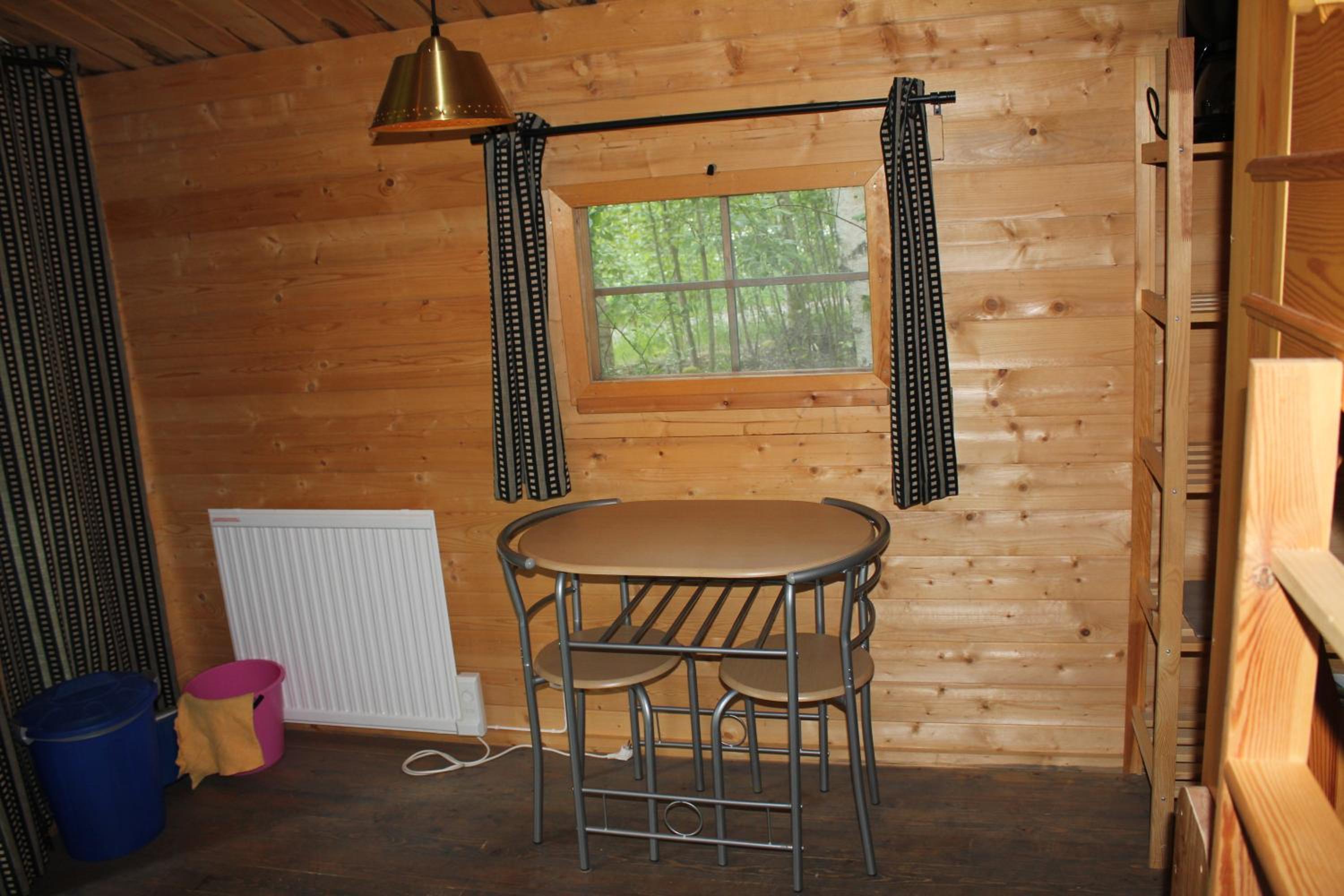 Economy Cottage with Kitchenette - Photo 2