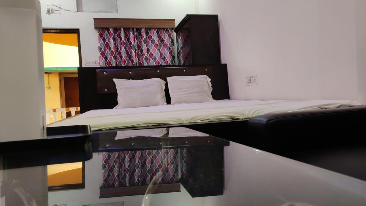 Twin Room with Balcony photo 2