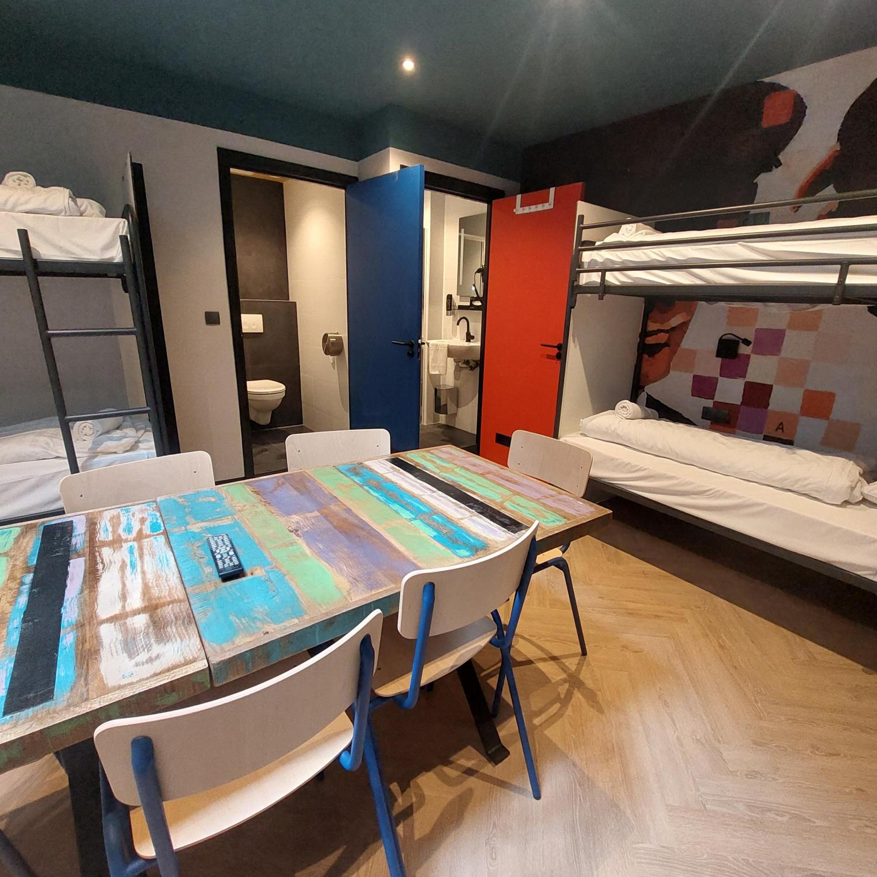 Bed in 8-Bed Mixed Dormitory Room thumbnail 6