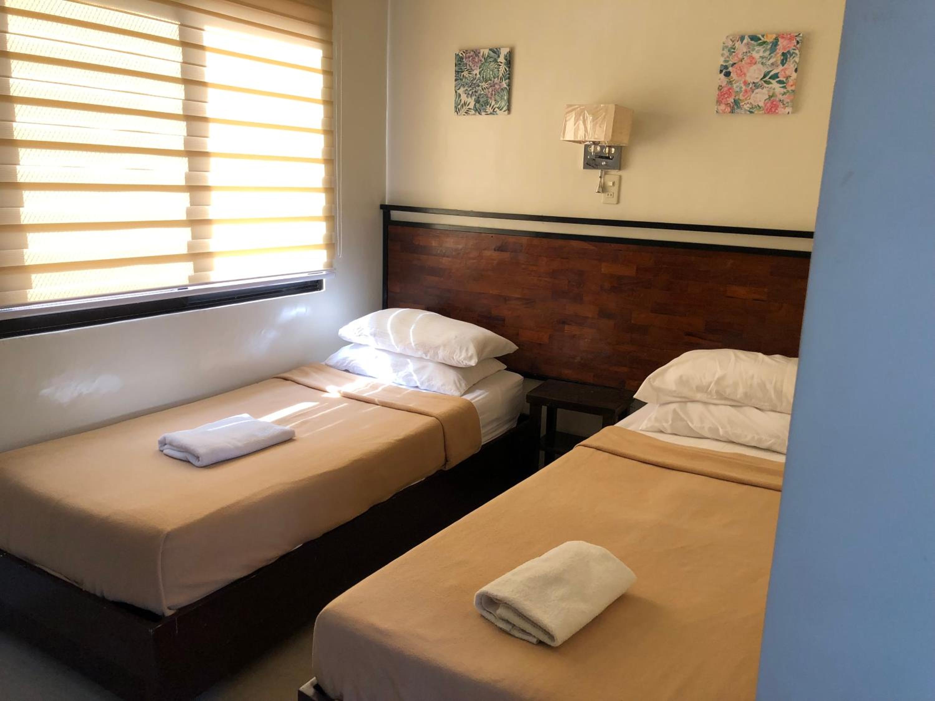 Standard Twin Room photo 3