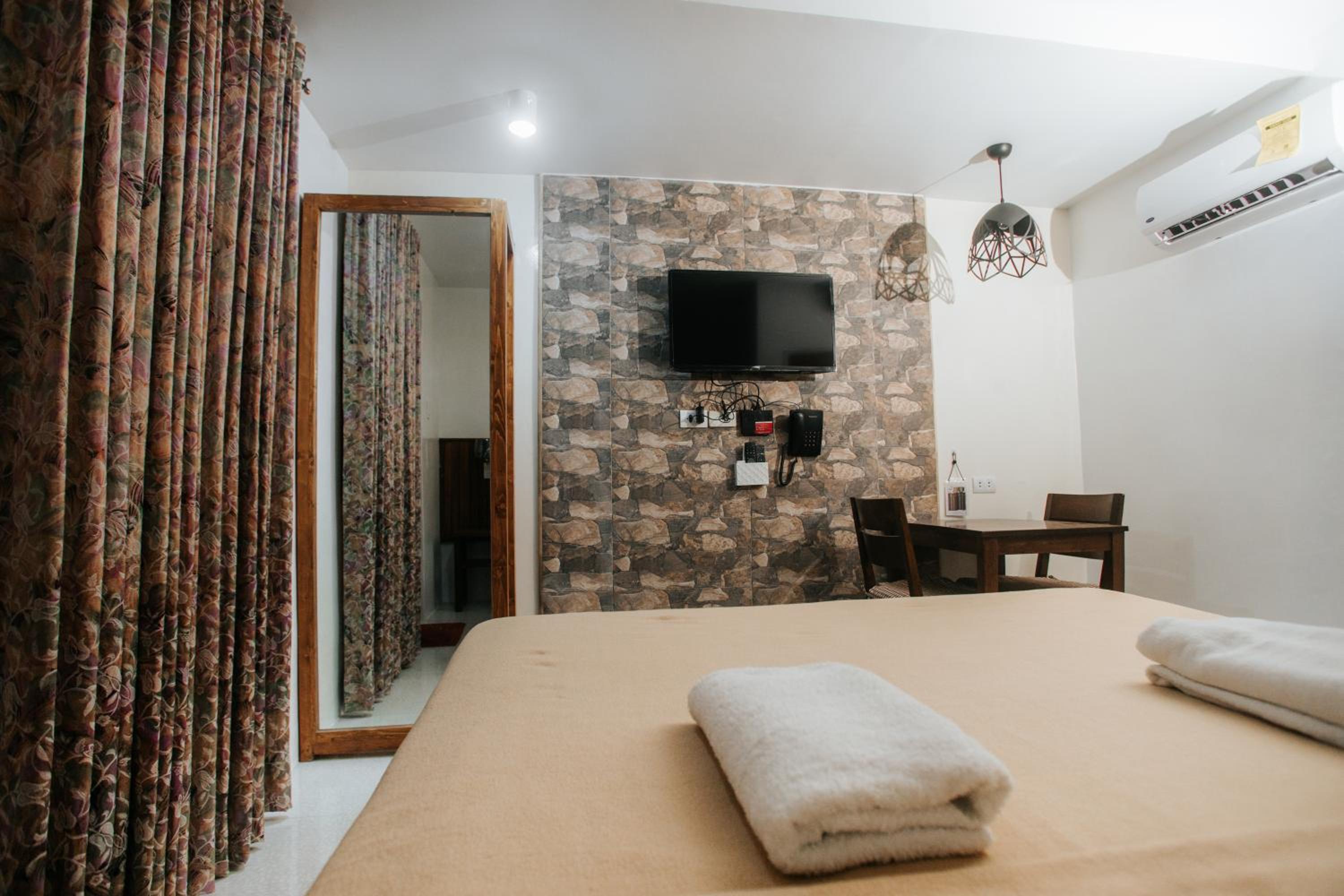 Standard Double Room photo 3