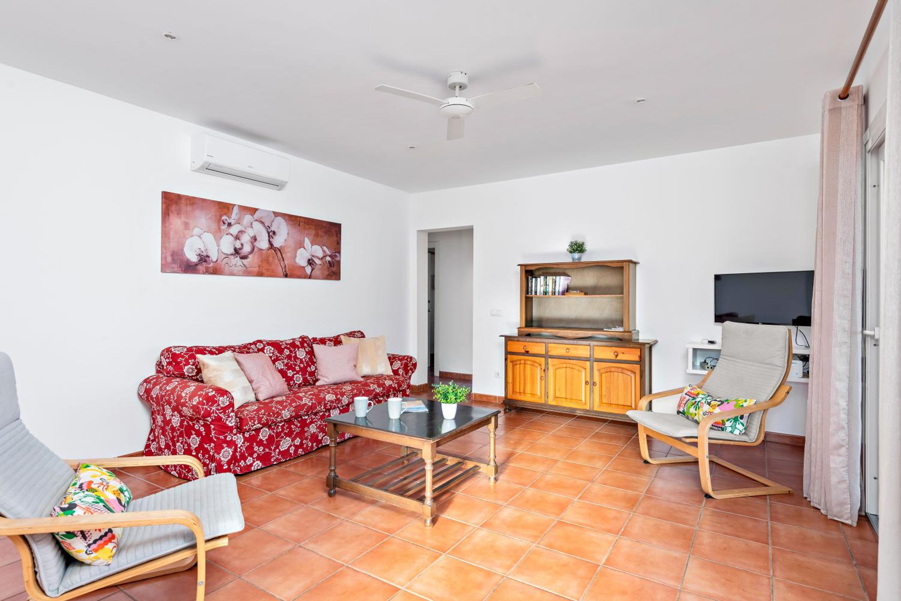 Villa de Tres Habitaciones