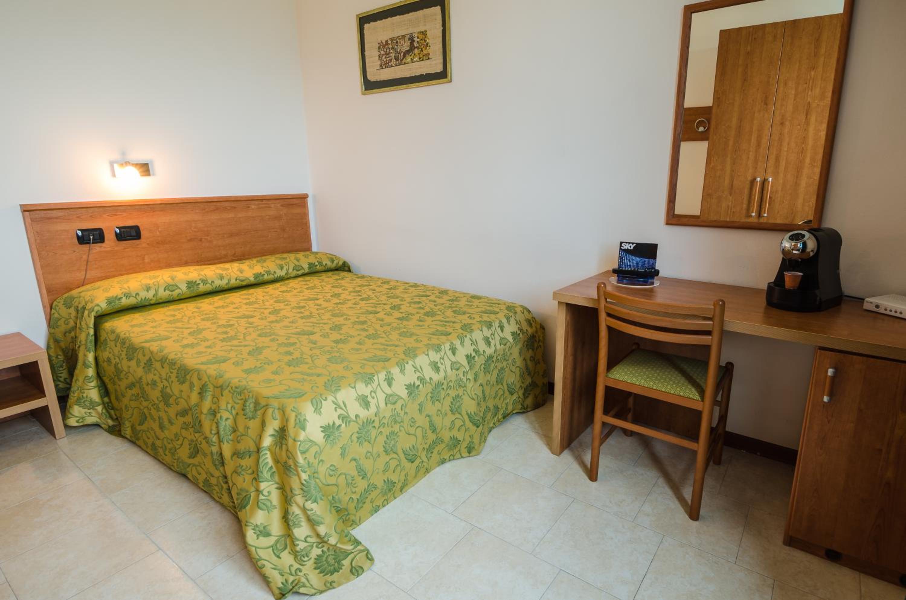 Large Single Room