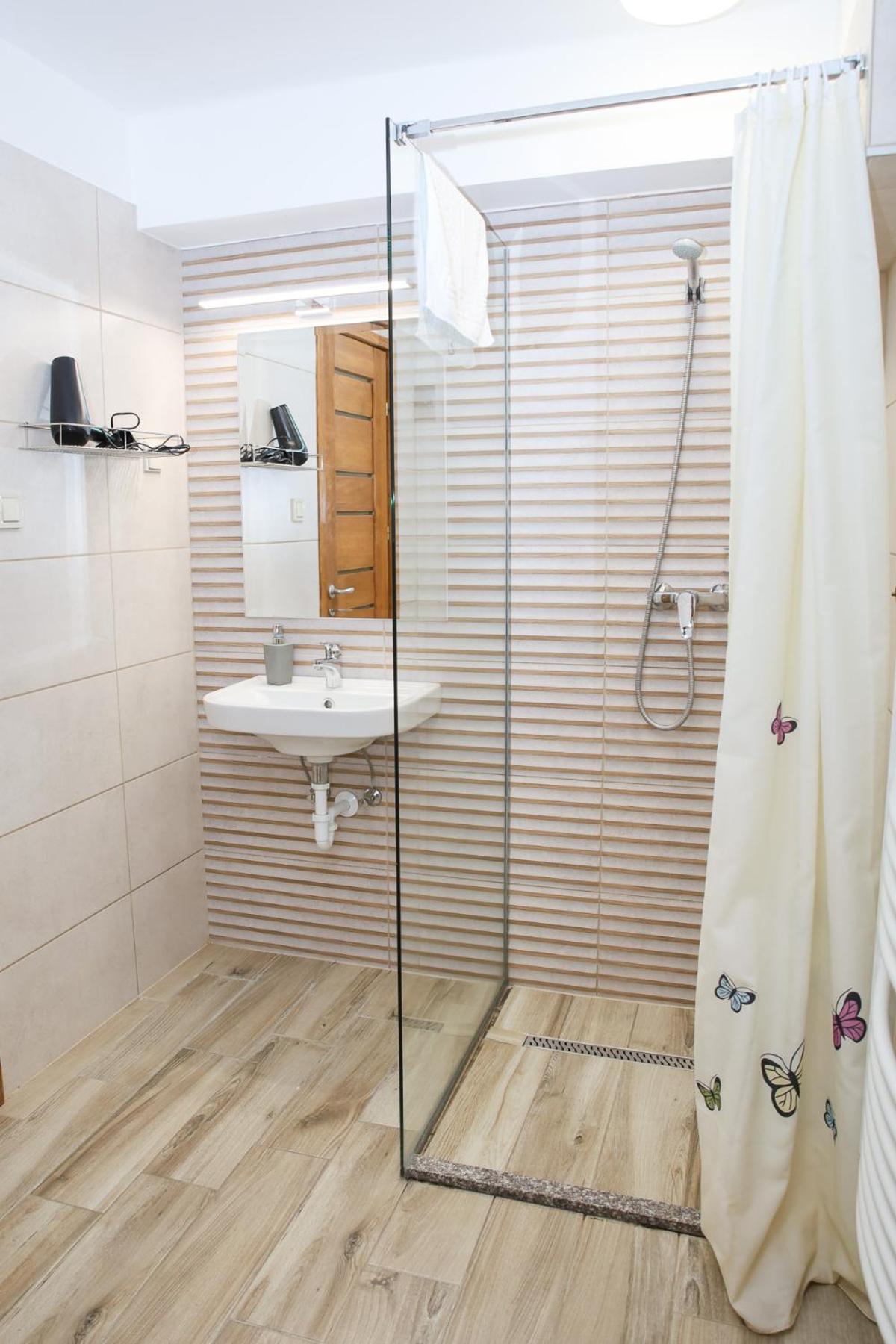 Three-Bedroom Chalet photo 2
