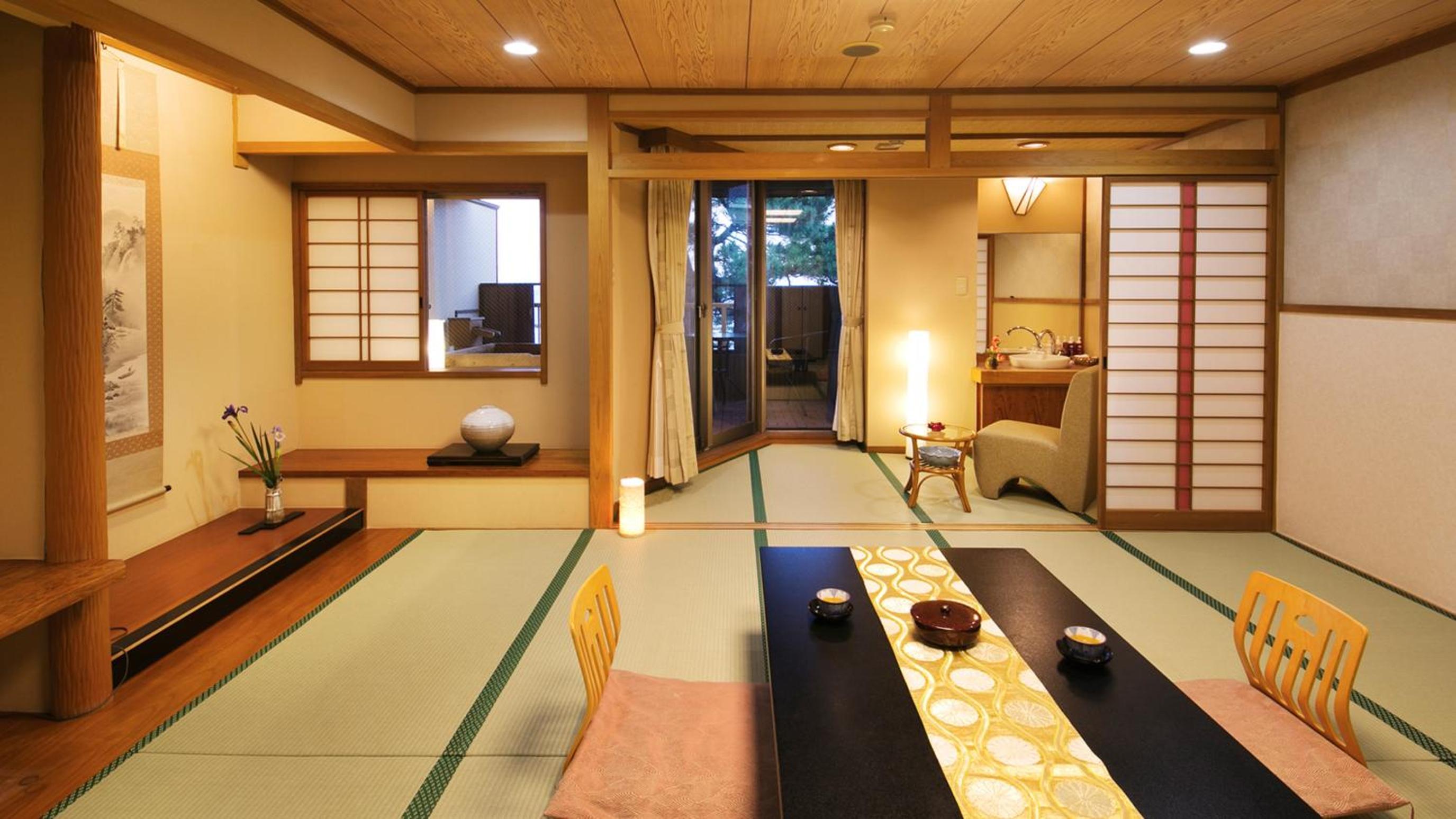 Japanese-Style Quadruple Room with Open-Air Hot Spring Bath, Massage Chair【Ominaeshi】