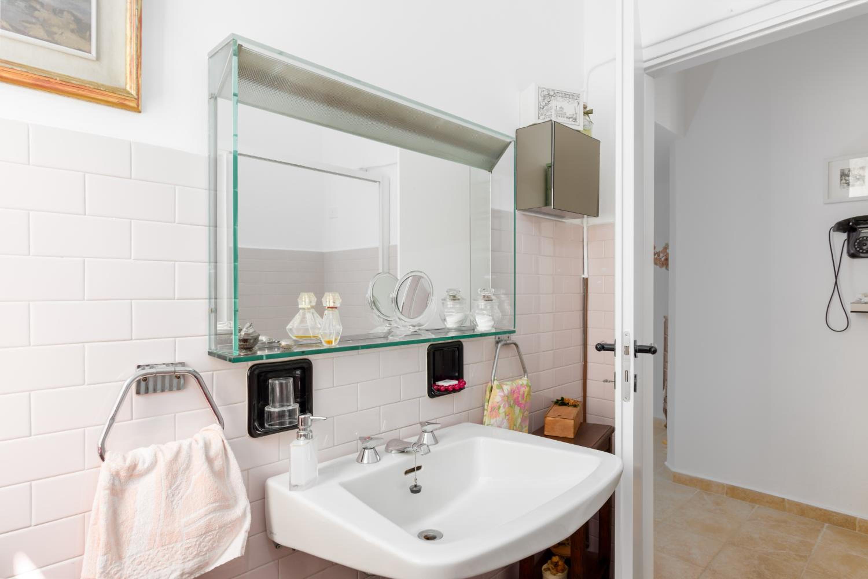 Double Room With Private Bathroom photo 2