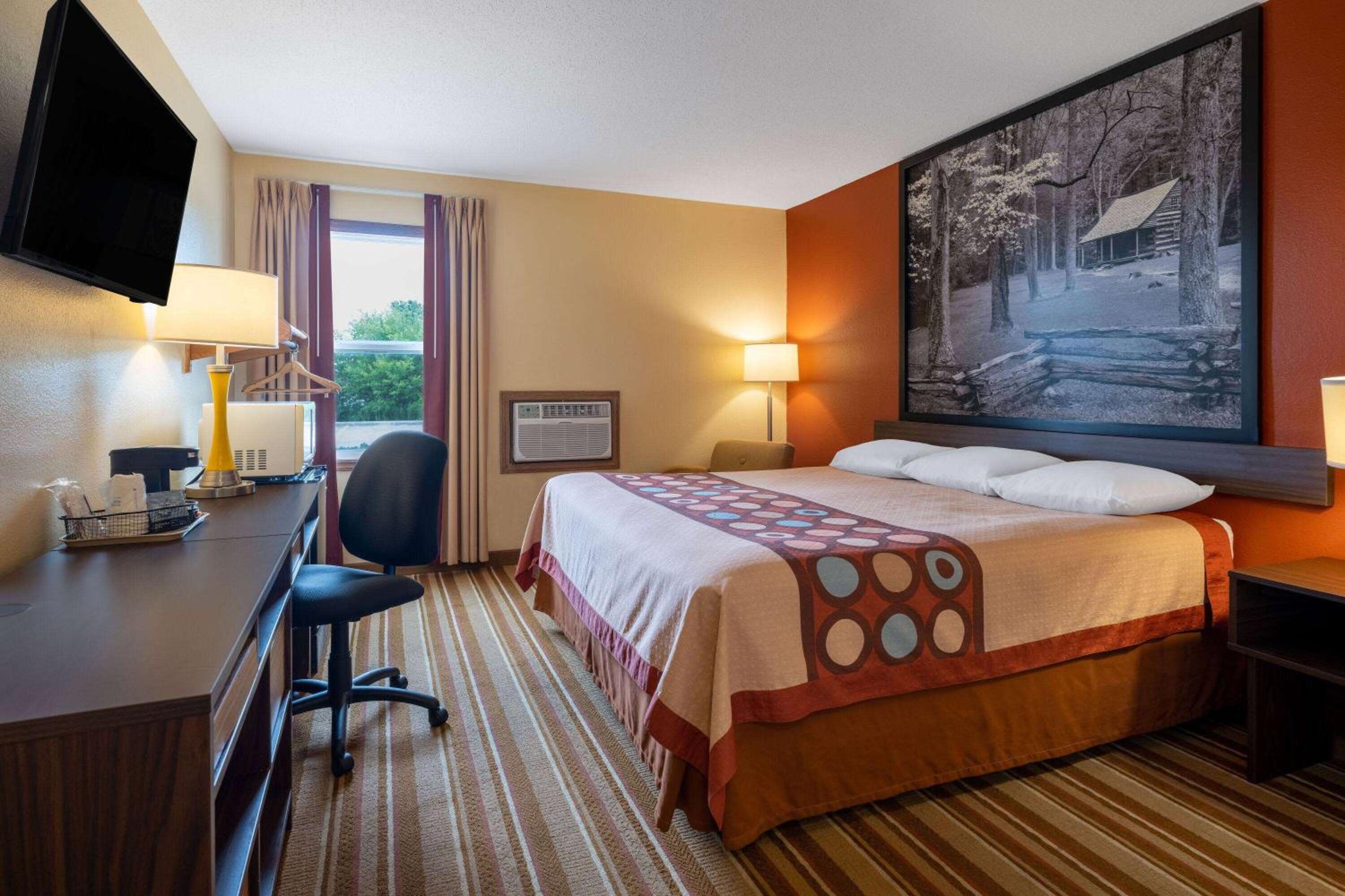 King Room - Mobility Access/Non-Smoking - Photo 1