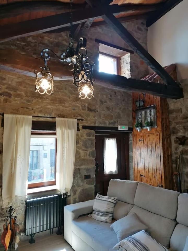 Casa de cuatro habitaciones
