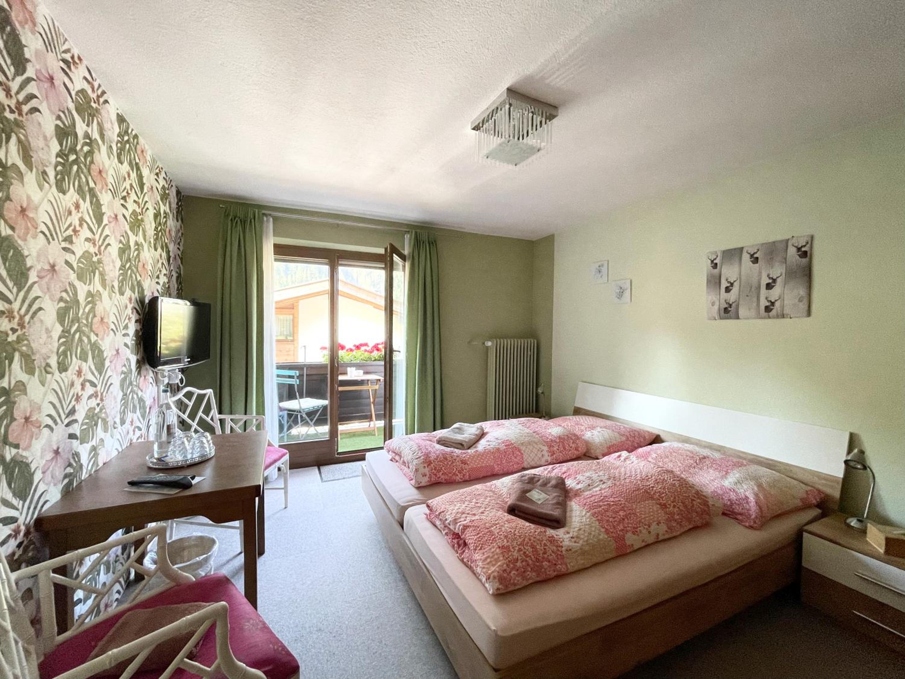 King Room with Balcony photo 3
