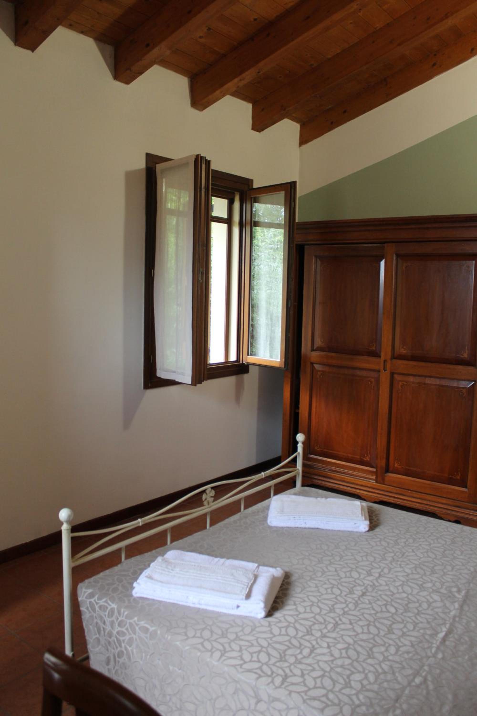 Deluxe Double Room with Extra Bed photo 2