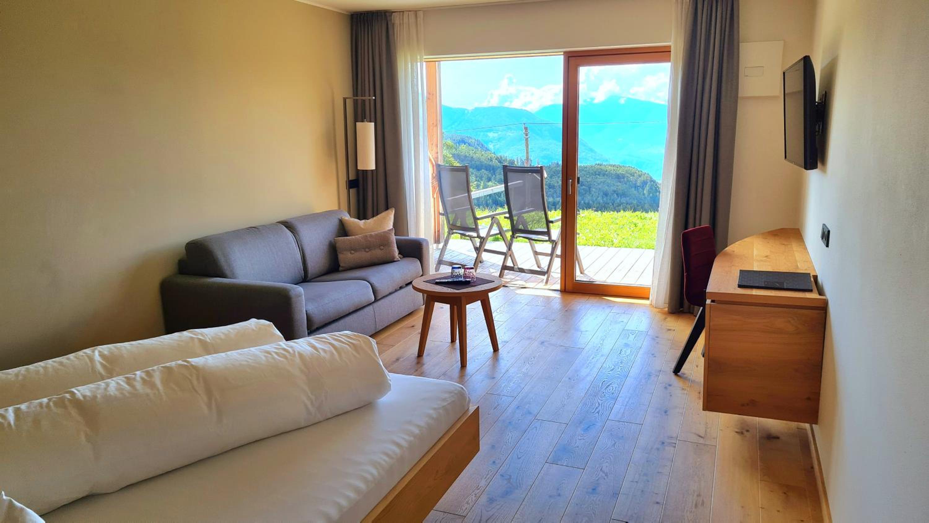 Double Room with Mountain View photo 1