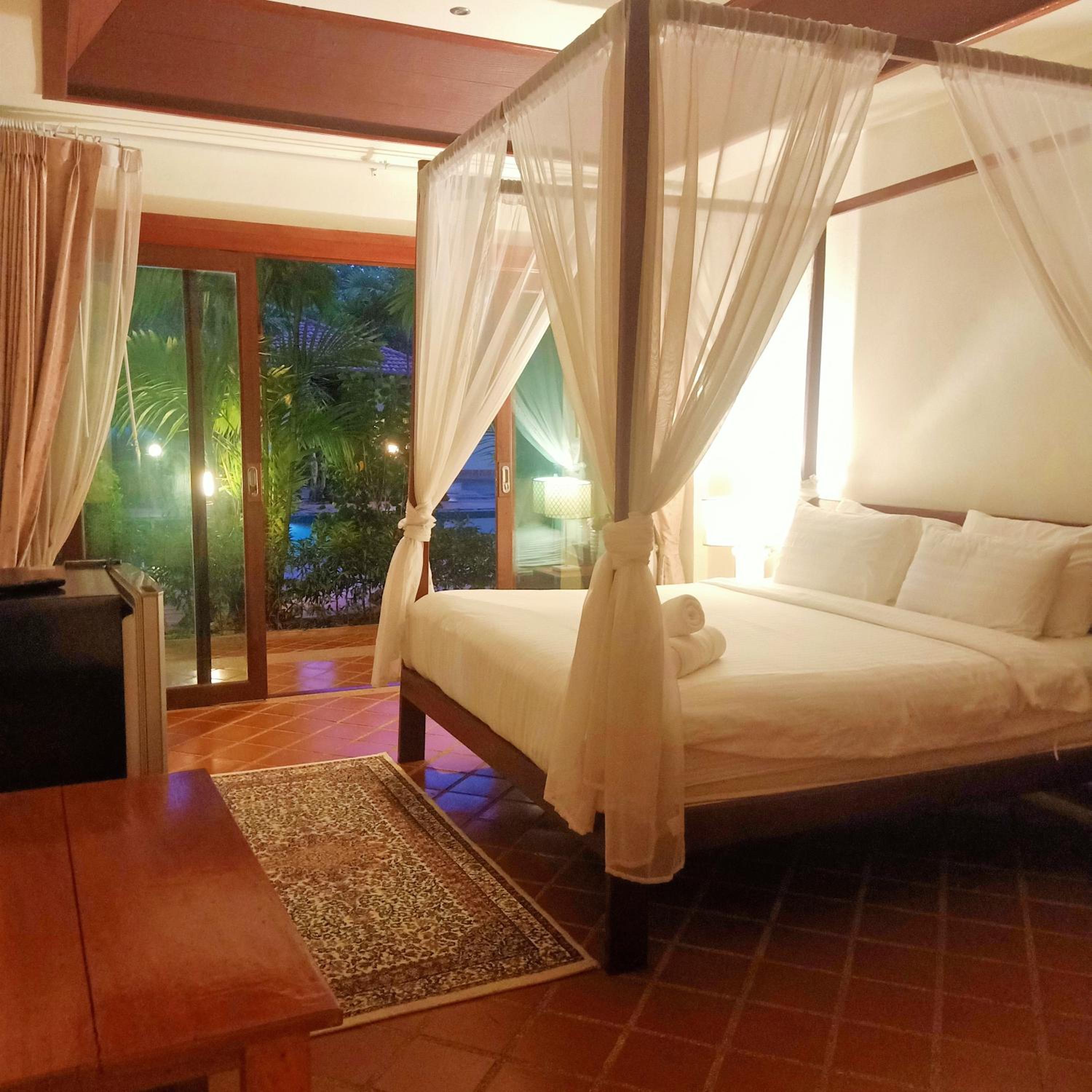 Deluxe Double or Twin Room photo 2