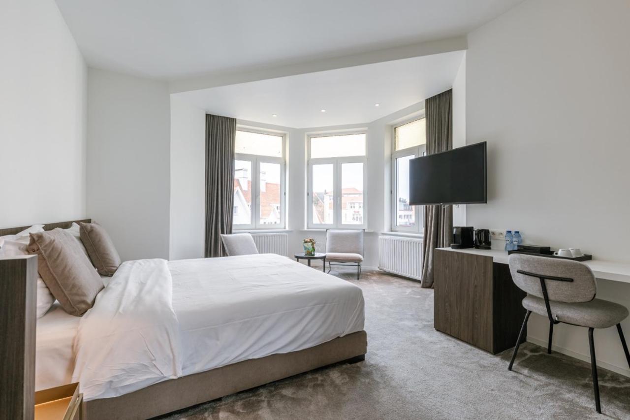 Luxury Corner Suite