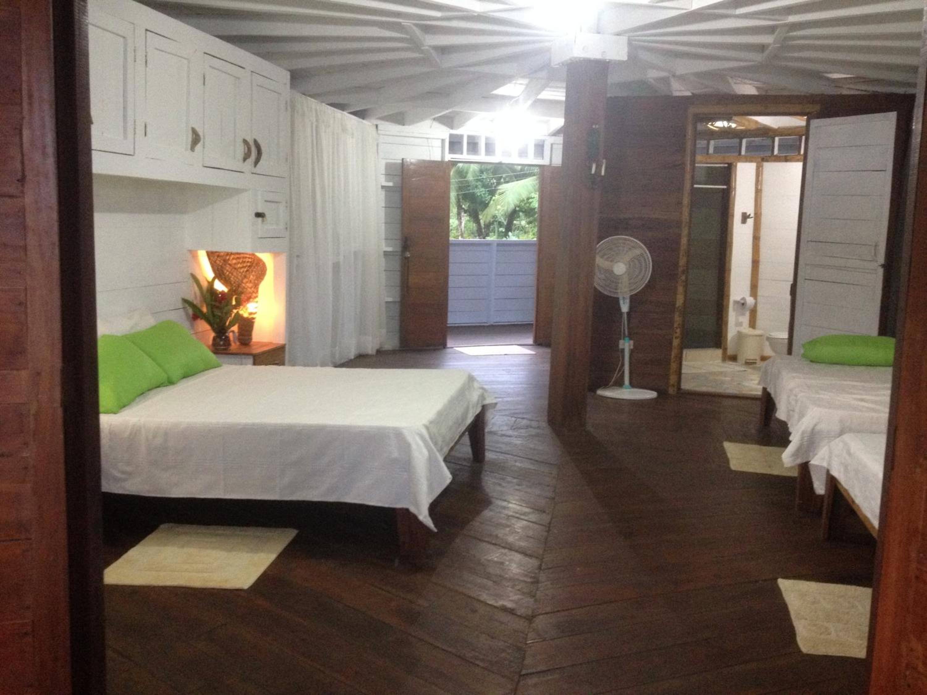 Deluxe Double Room with Balcony and Sea View photo 3