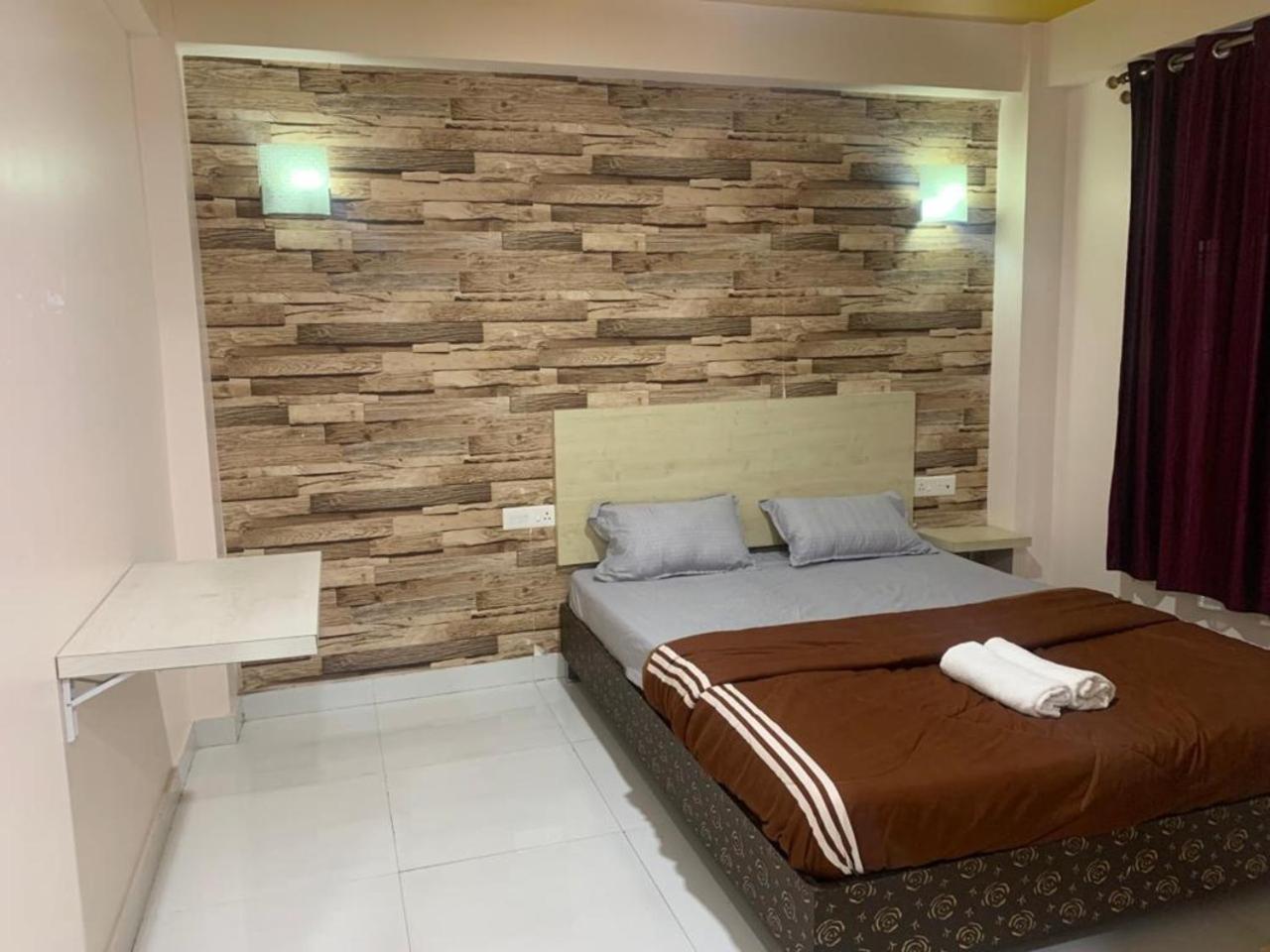 Double Room With Private Bathroom photo 1