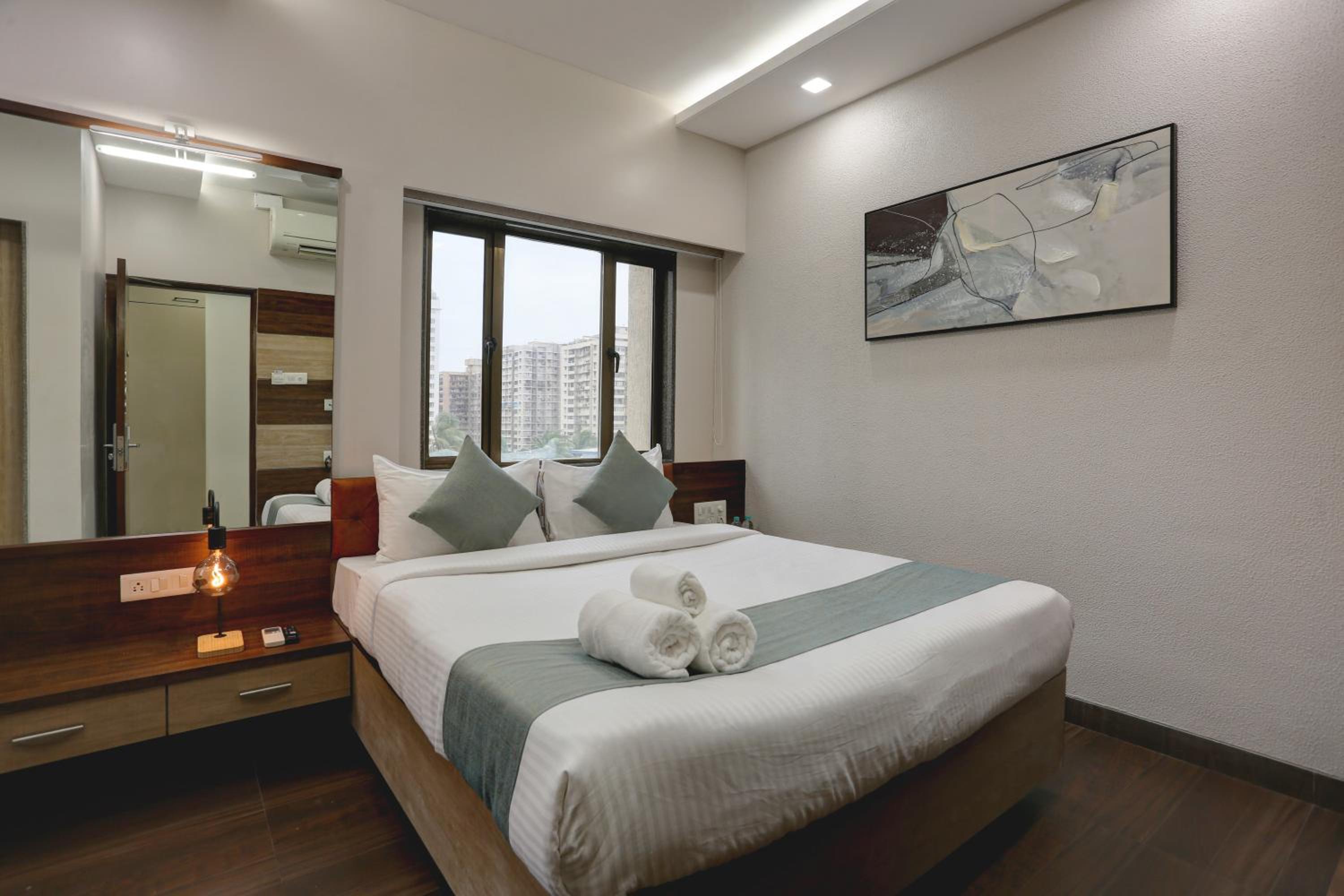 Deluxe Room - Photo 1
