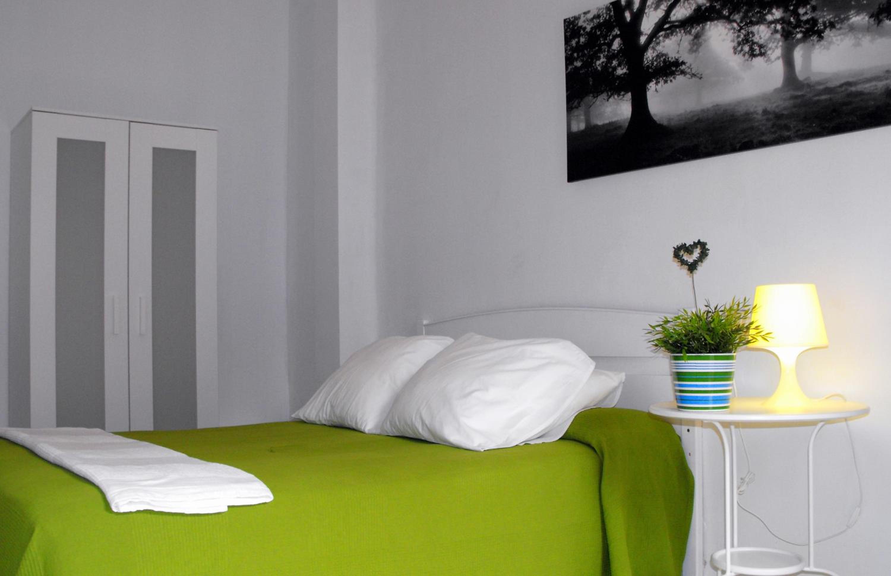 Double Room - Photo 14