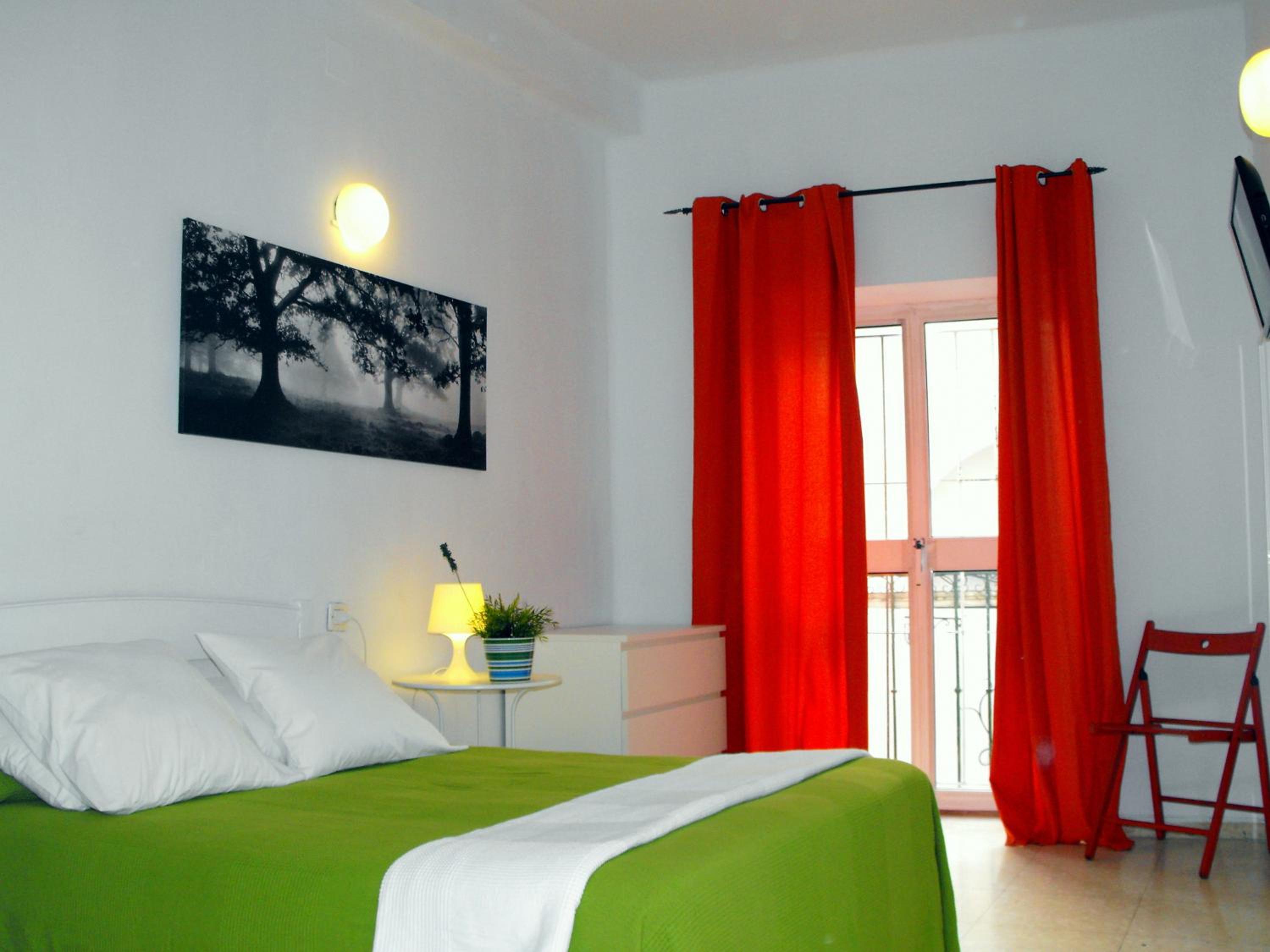Double Room - Photo 12