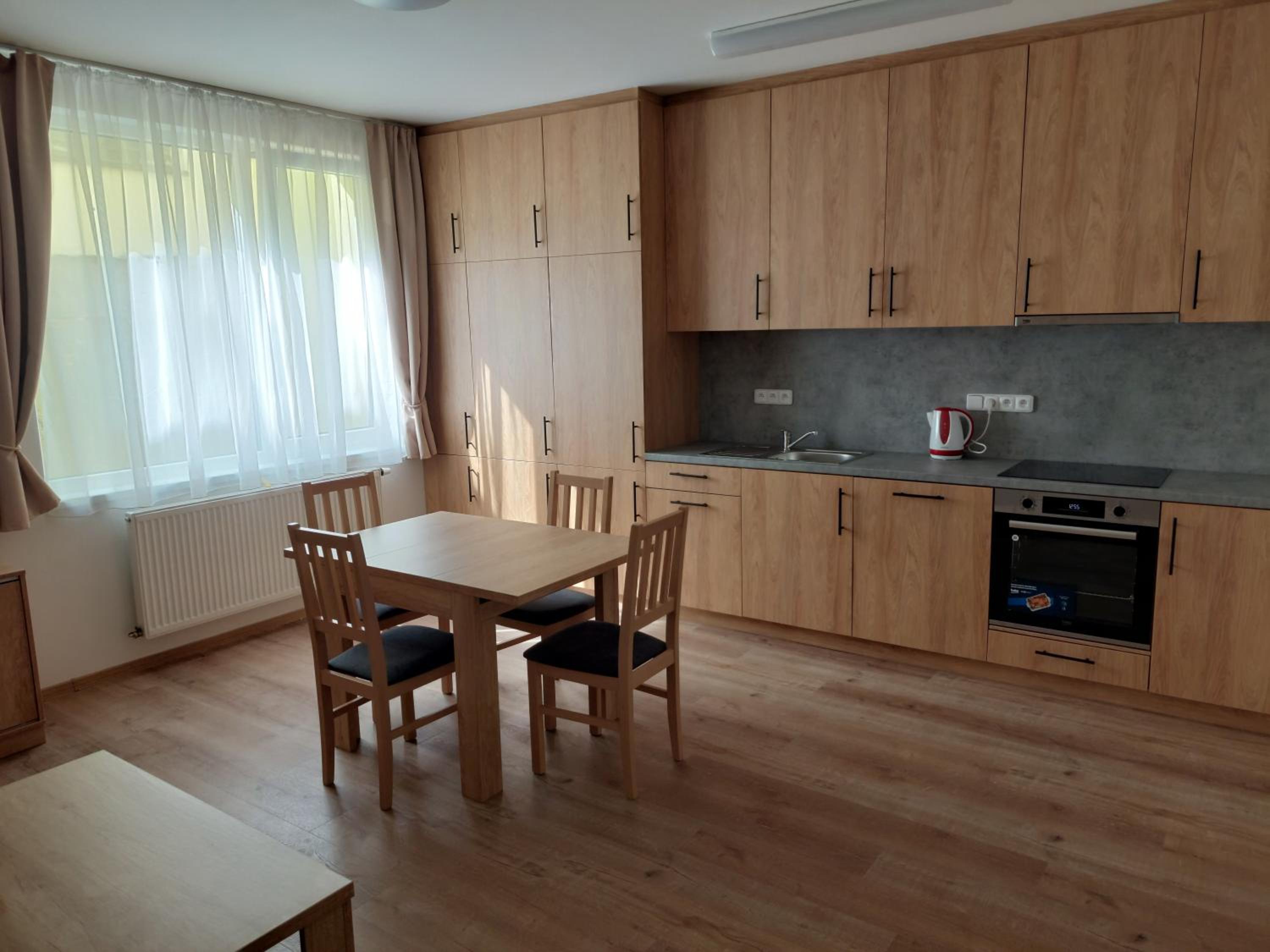 Family Room photo 3