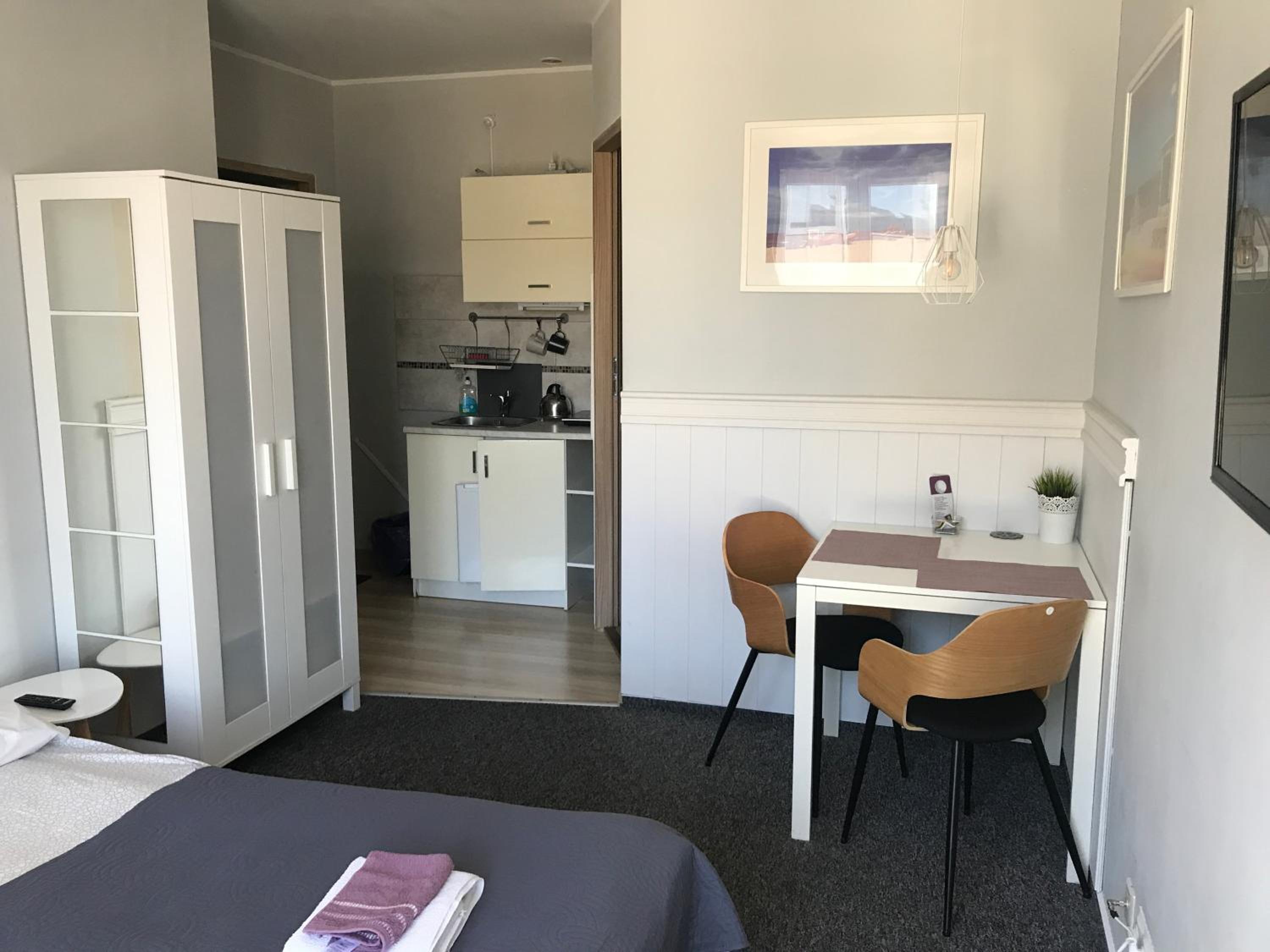 Double Room with Private Bathroom photo 3