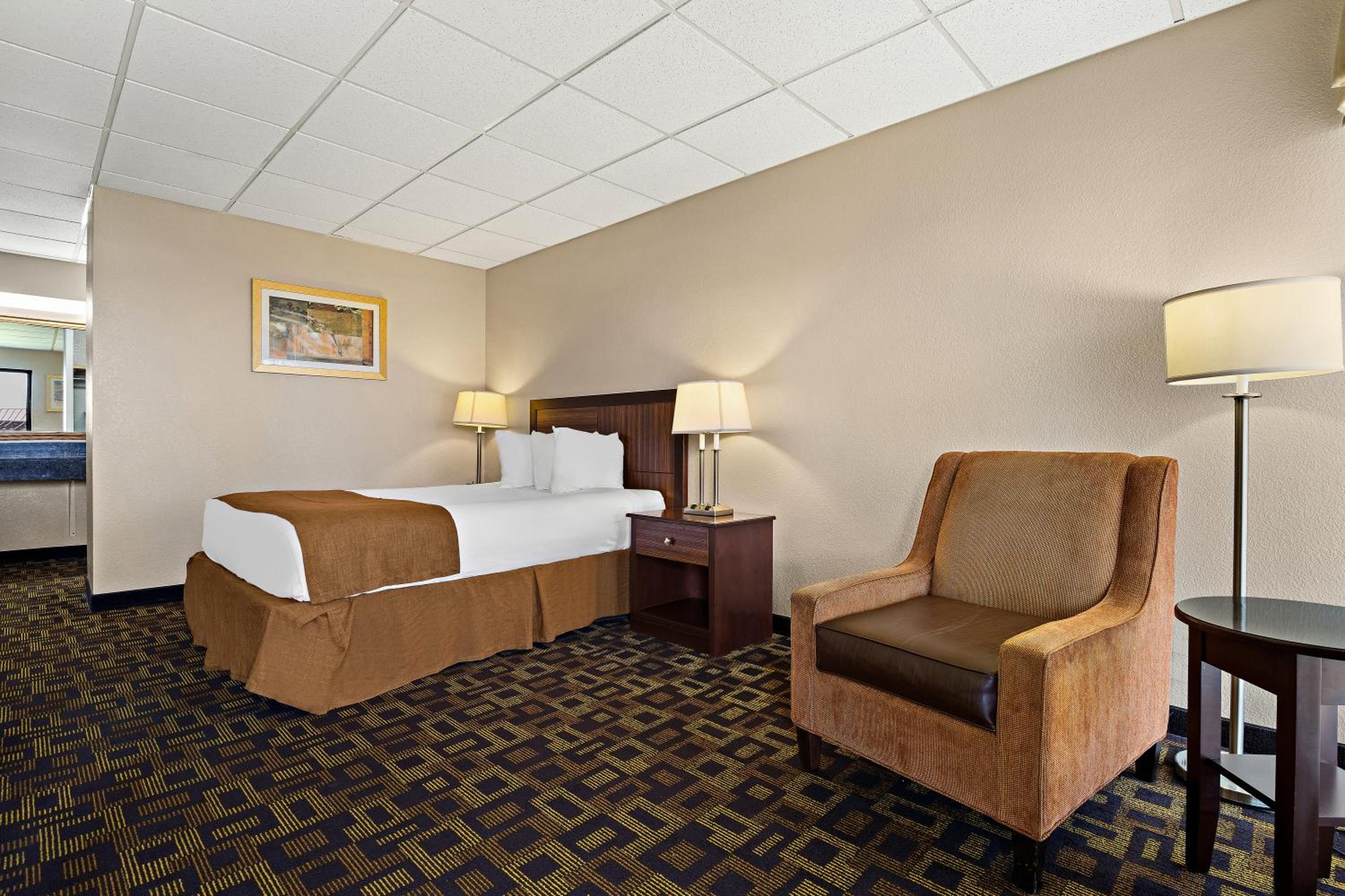 Standard Queen Room - Photo 1
