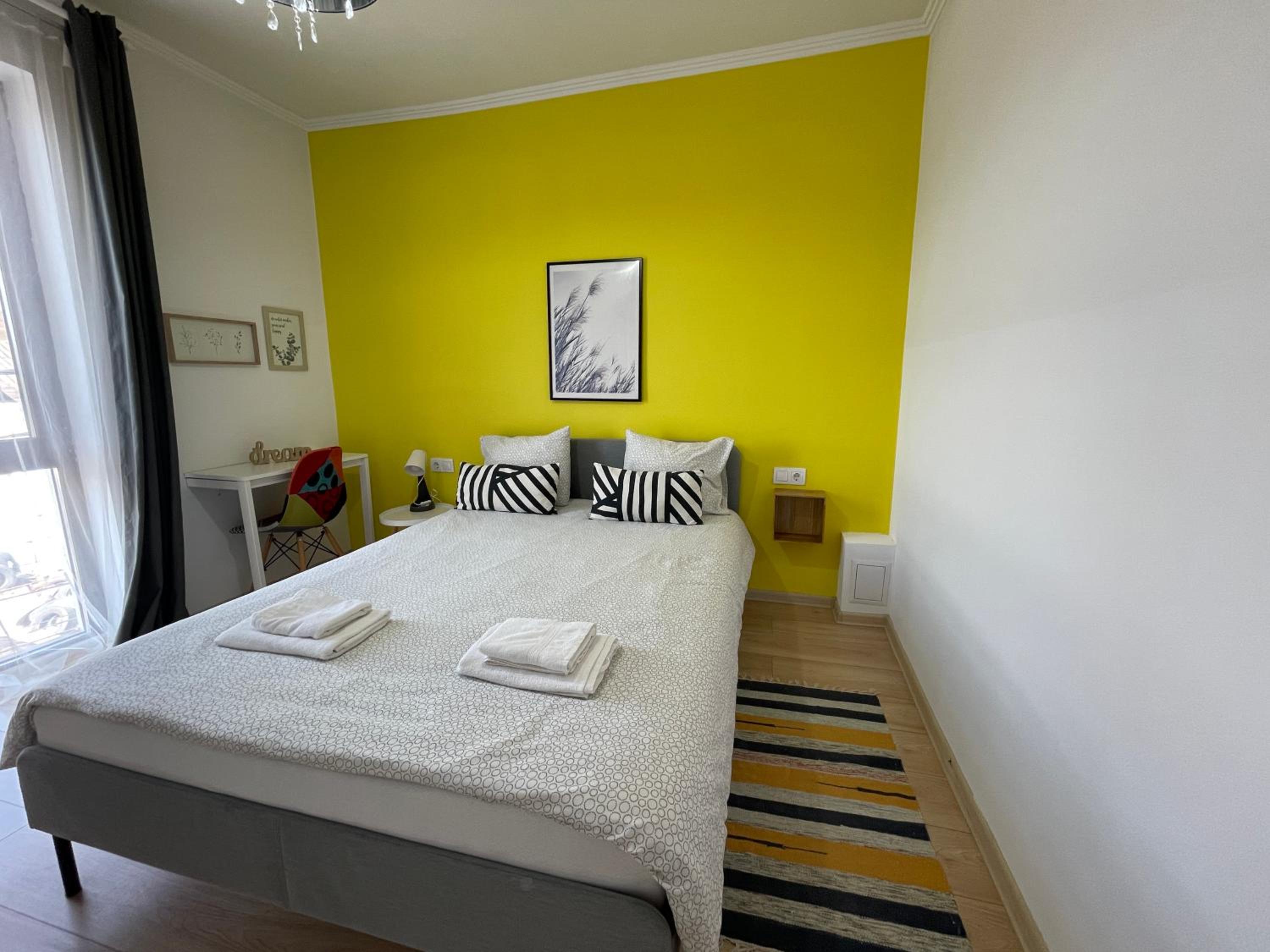 Two-Bedroom Apartment - Photo 4