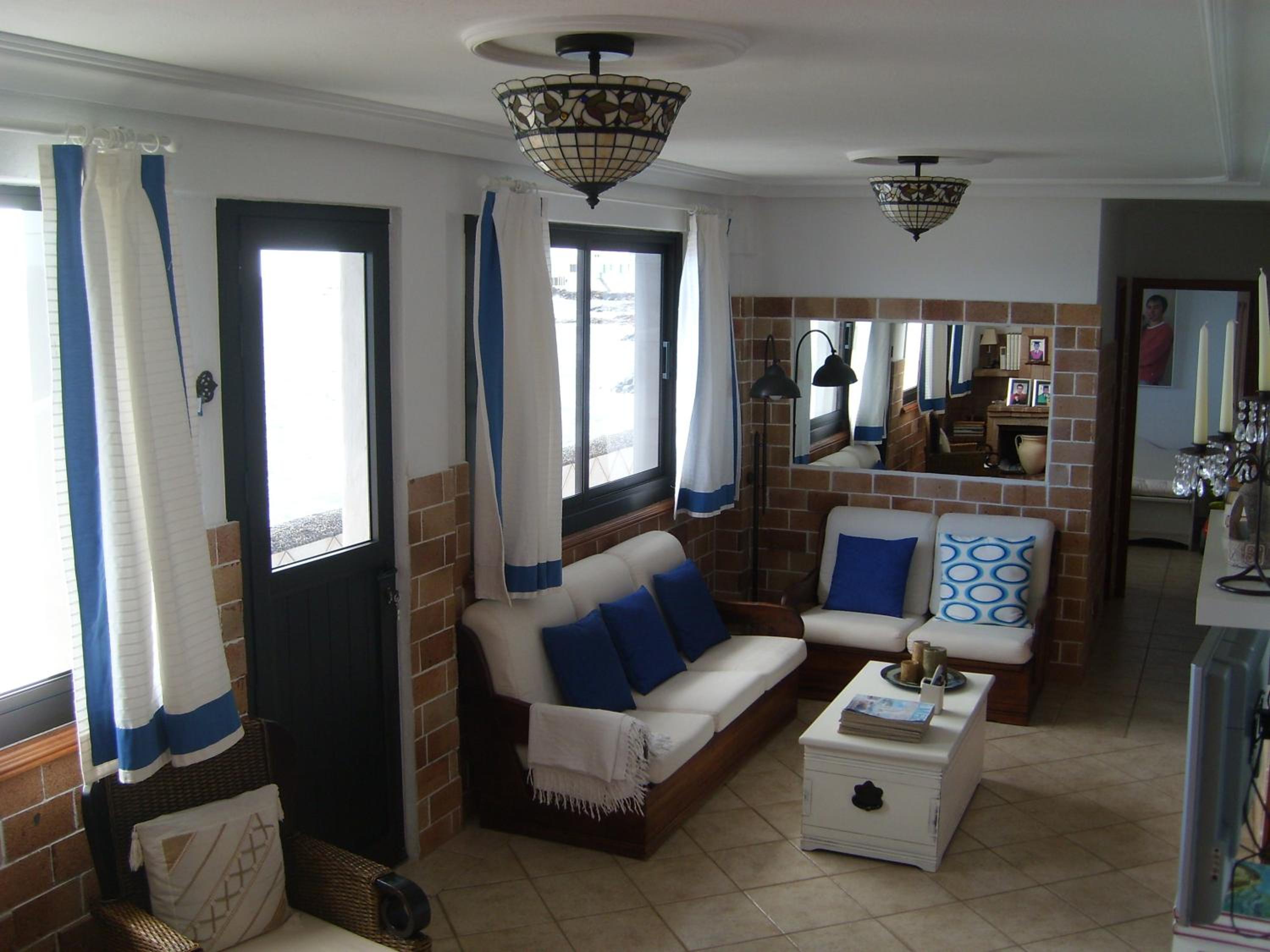Three-Bedroom Townhouse photo 2