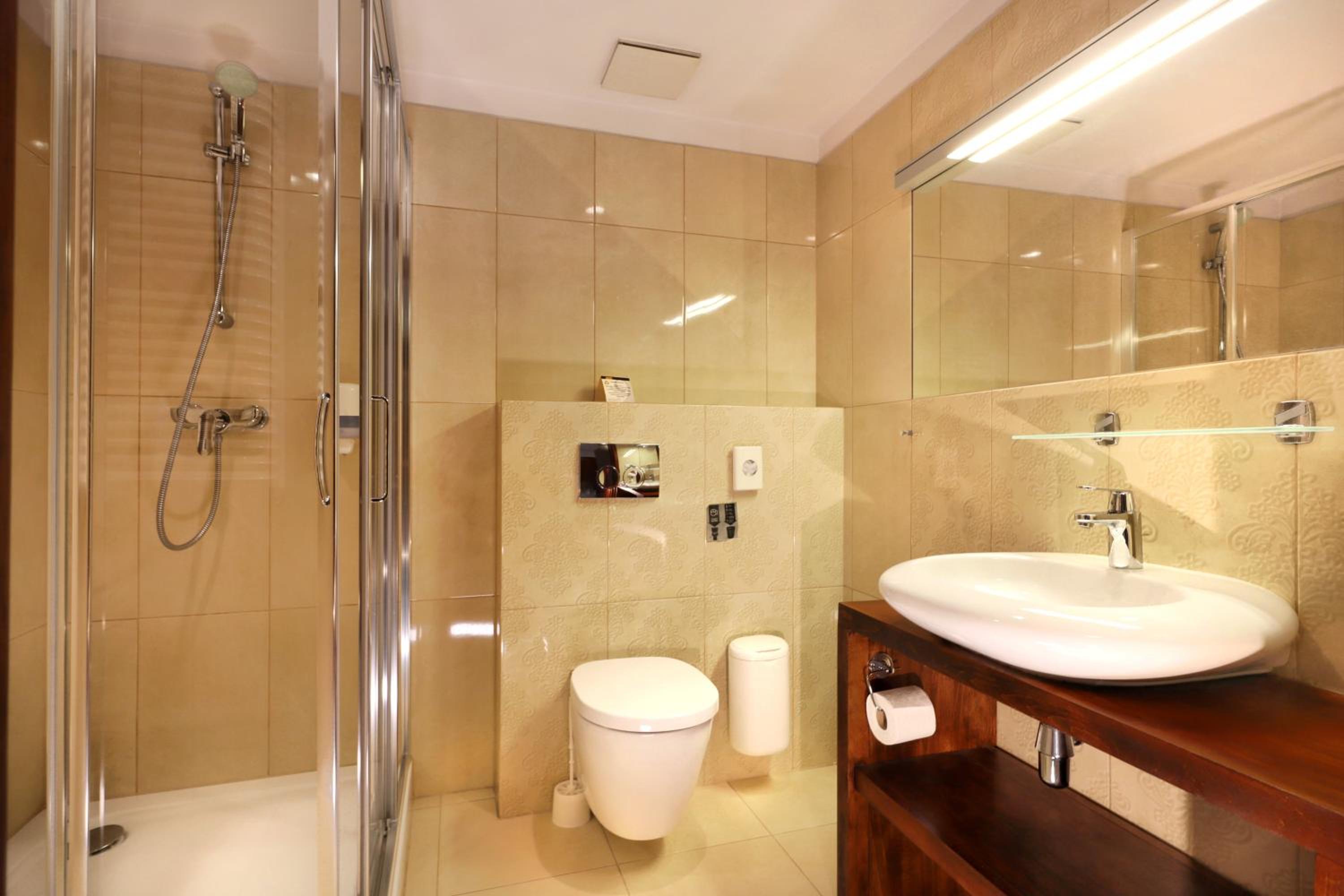Double Room - Photo 5