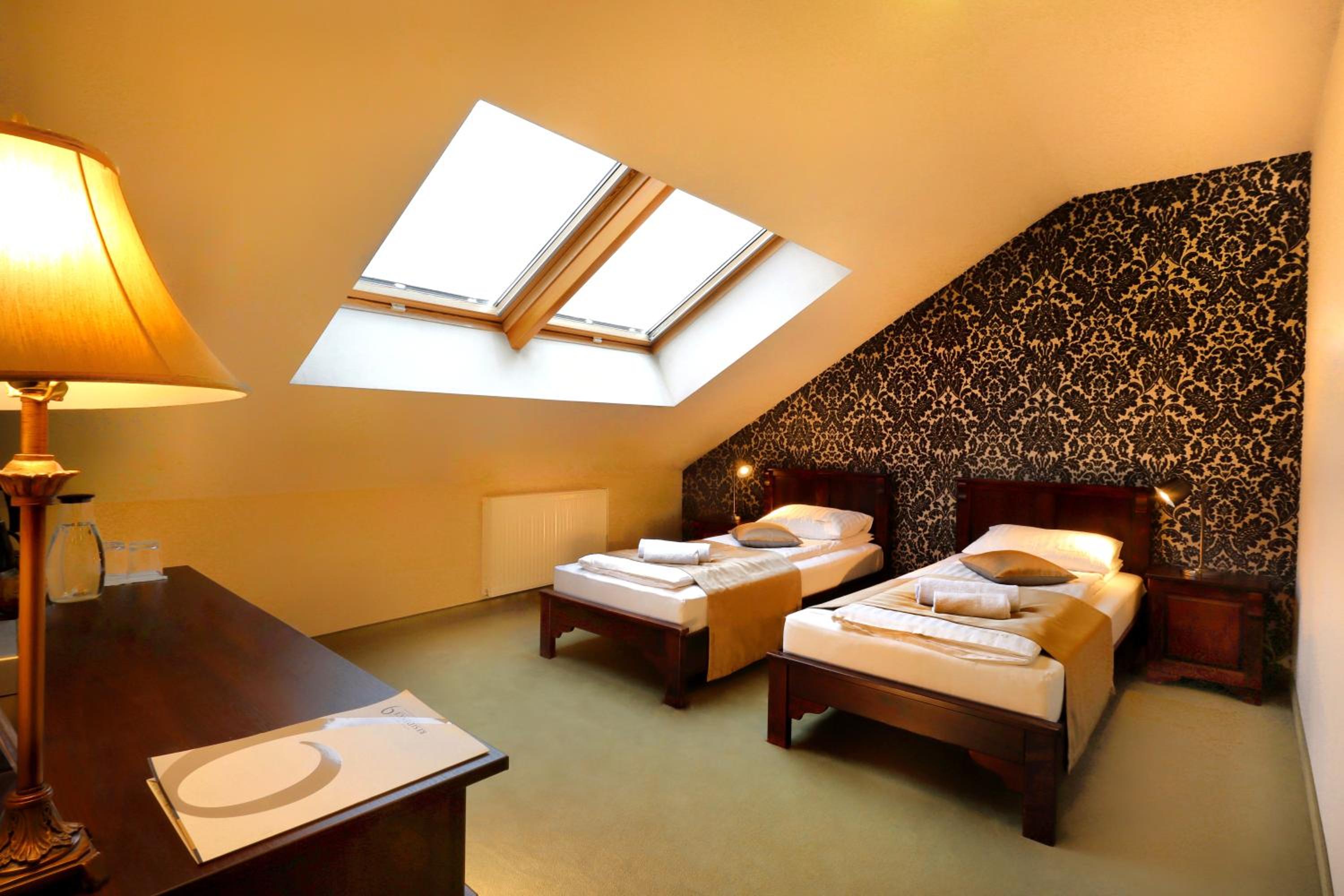 Twin Room - Photo 1