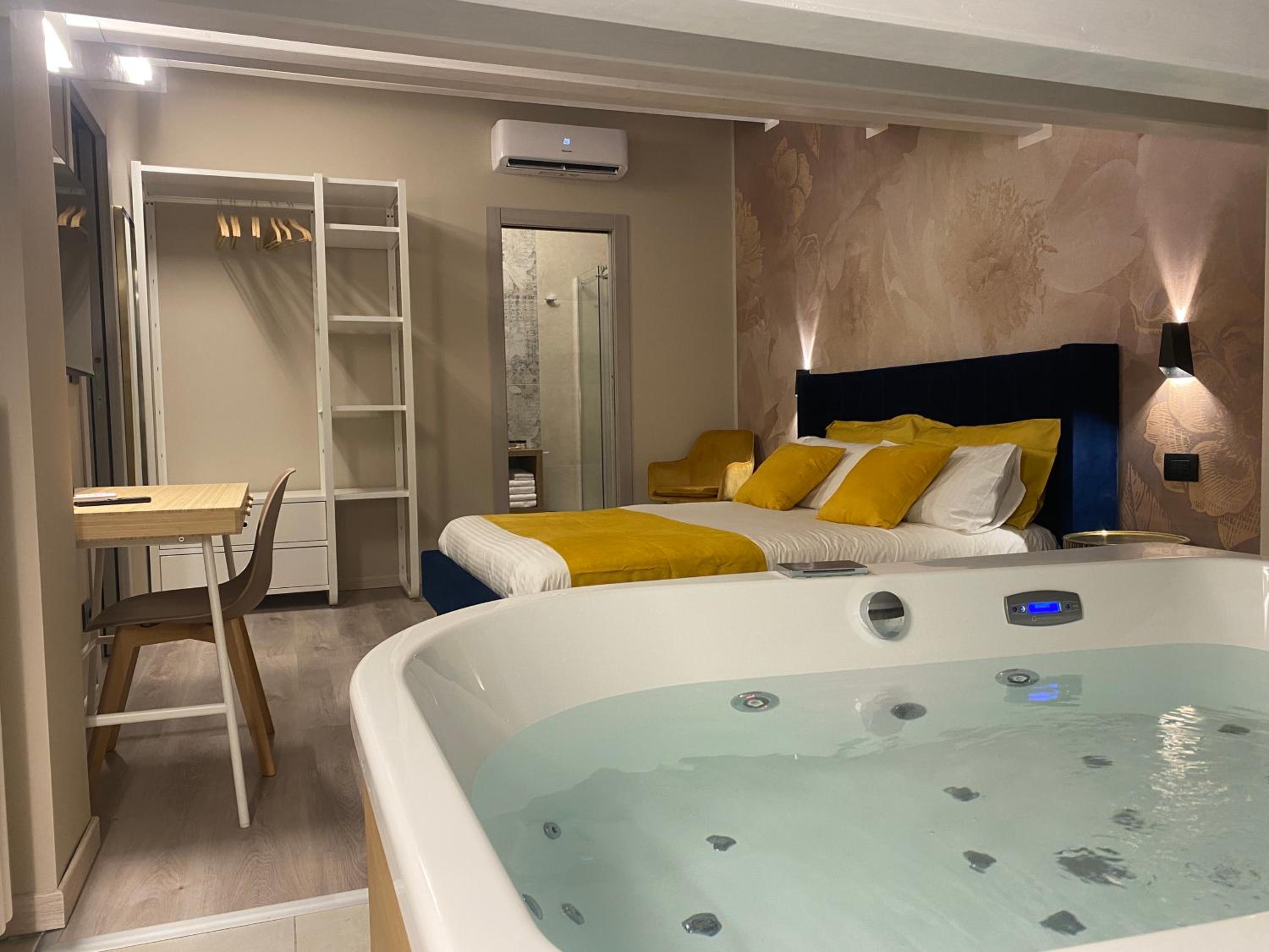 Double Room with Spa Bath