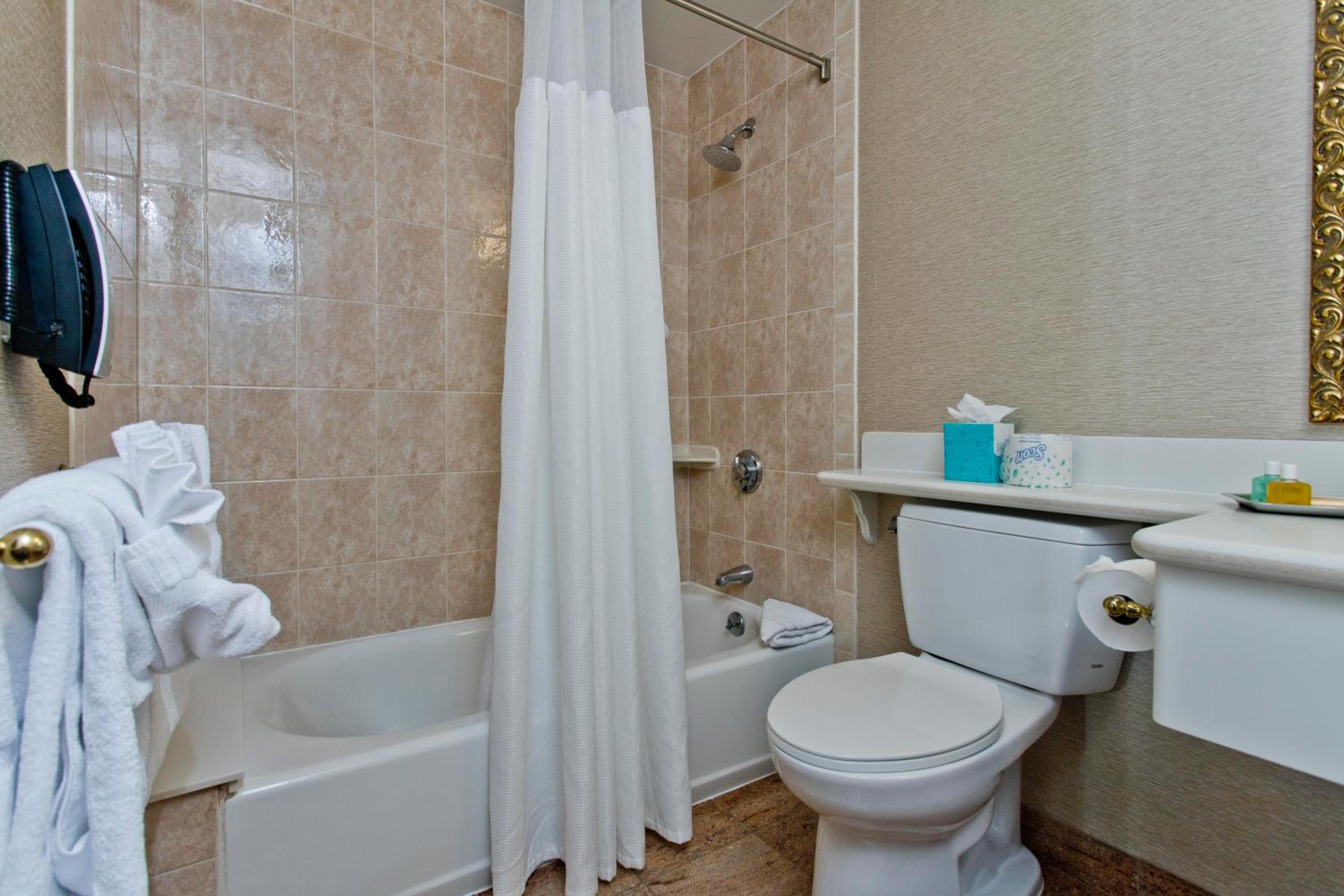 Budget Double Room photo 2