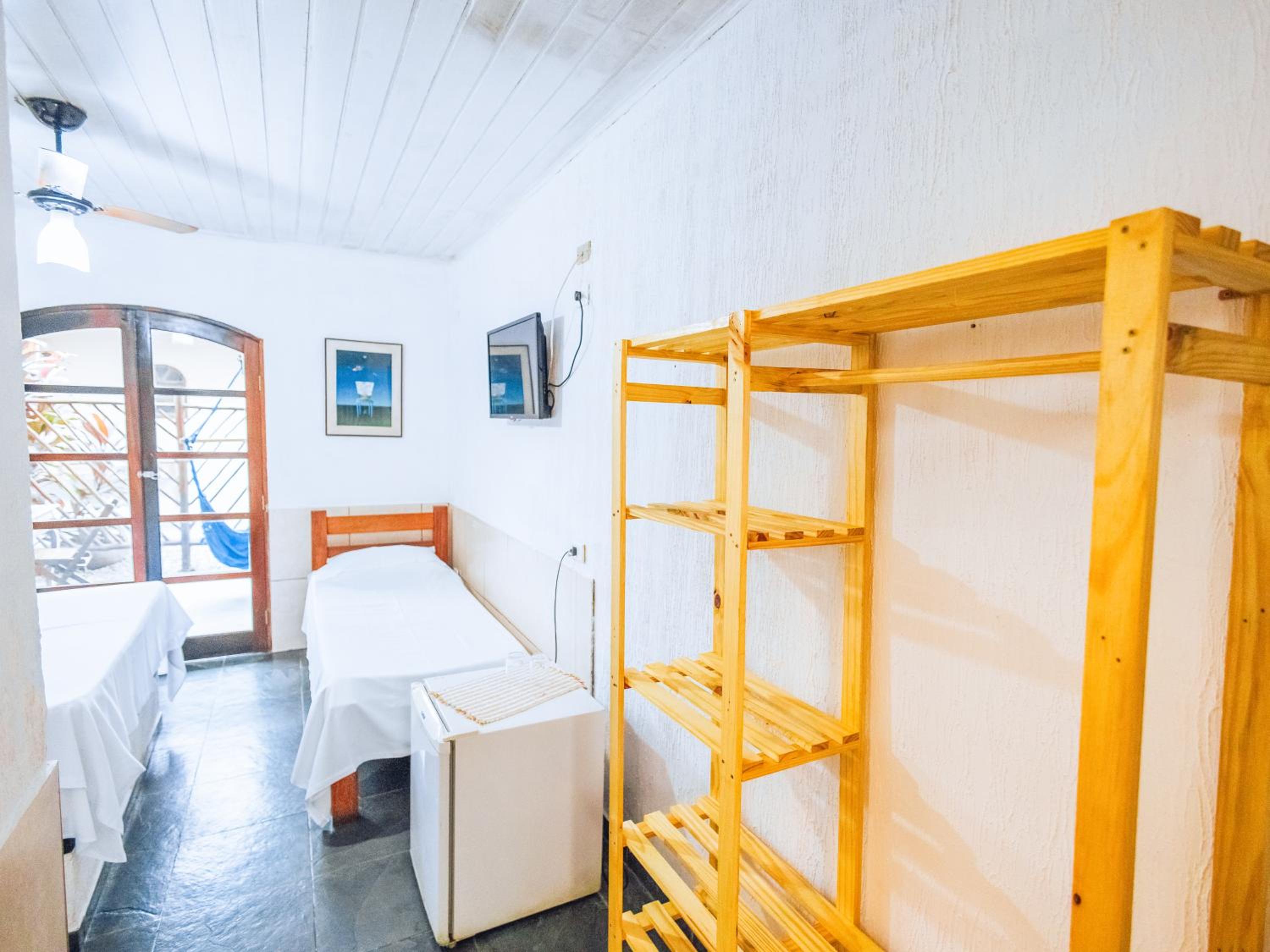 Standard Room - Photo 7